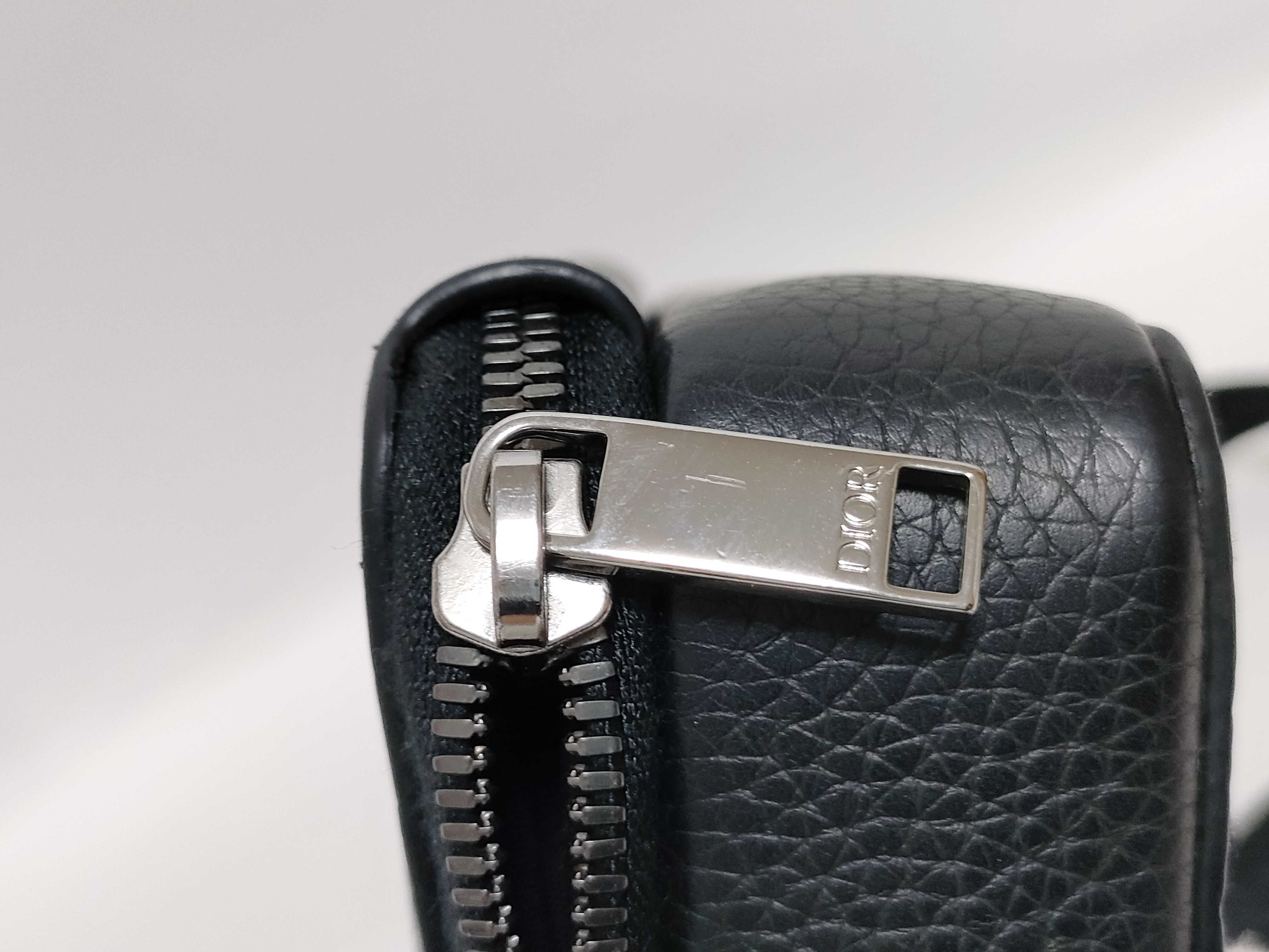 Gravity Leather Zip Pouch Shoulder Bag (Includes Box, Dust Bag, and Shoulder Strap) — view 15