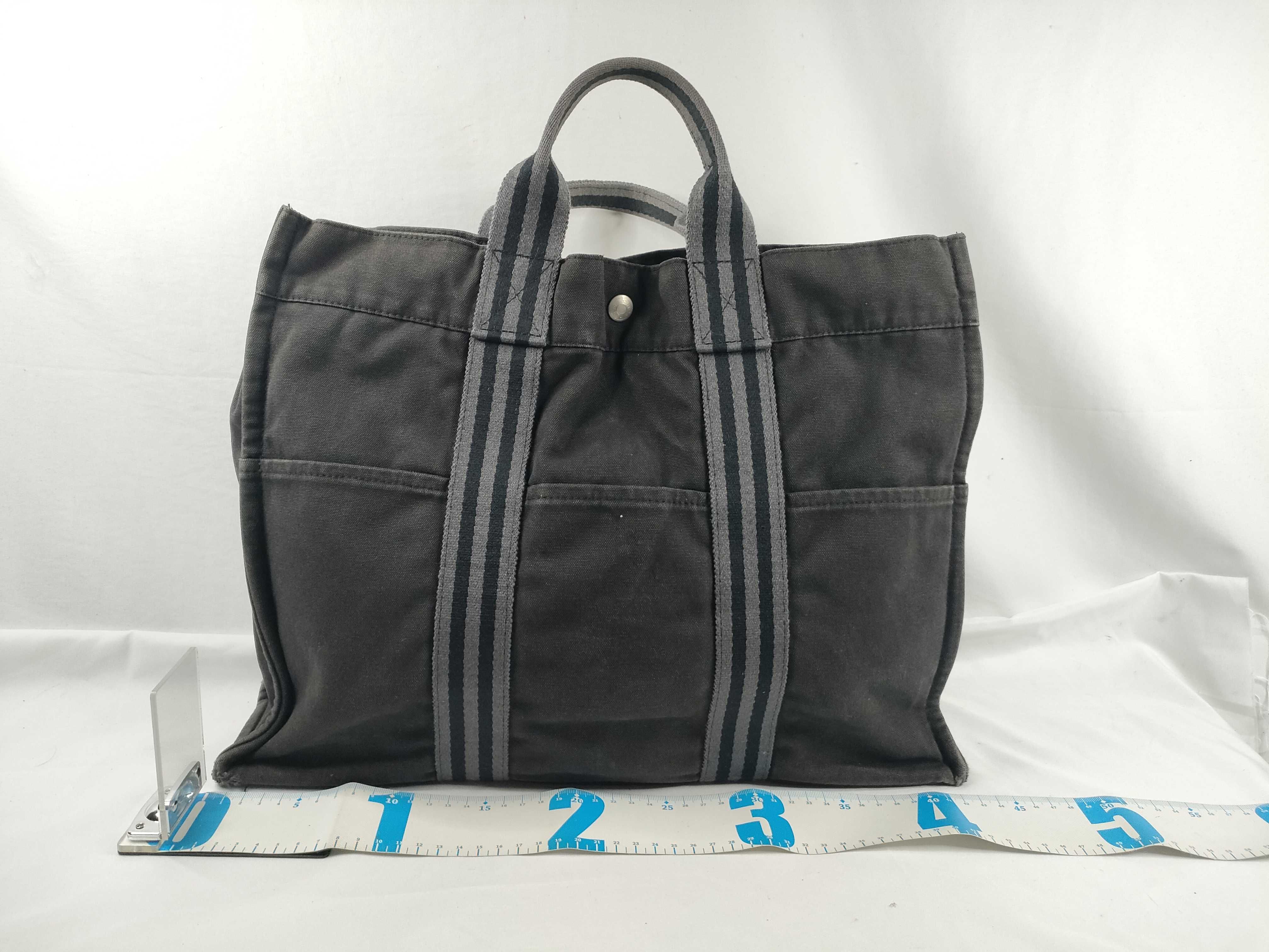 Fourre-Tout MM Black Tote Bag — view 2