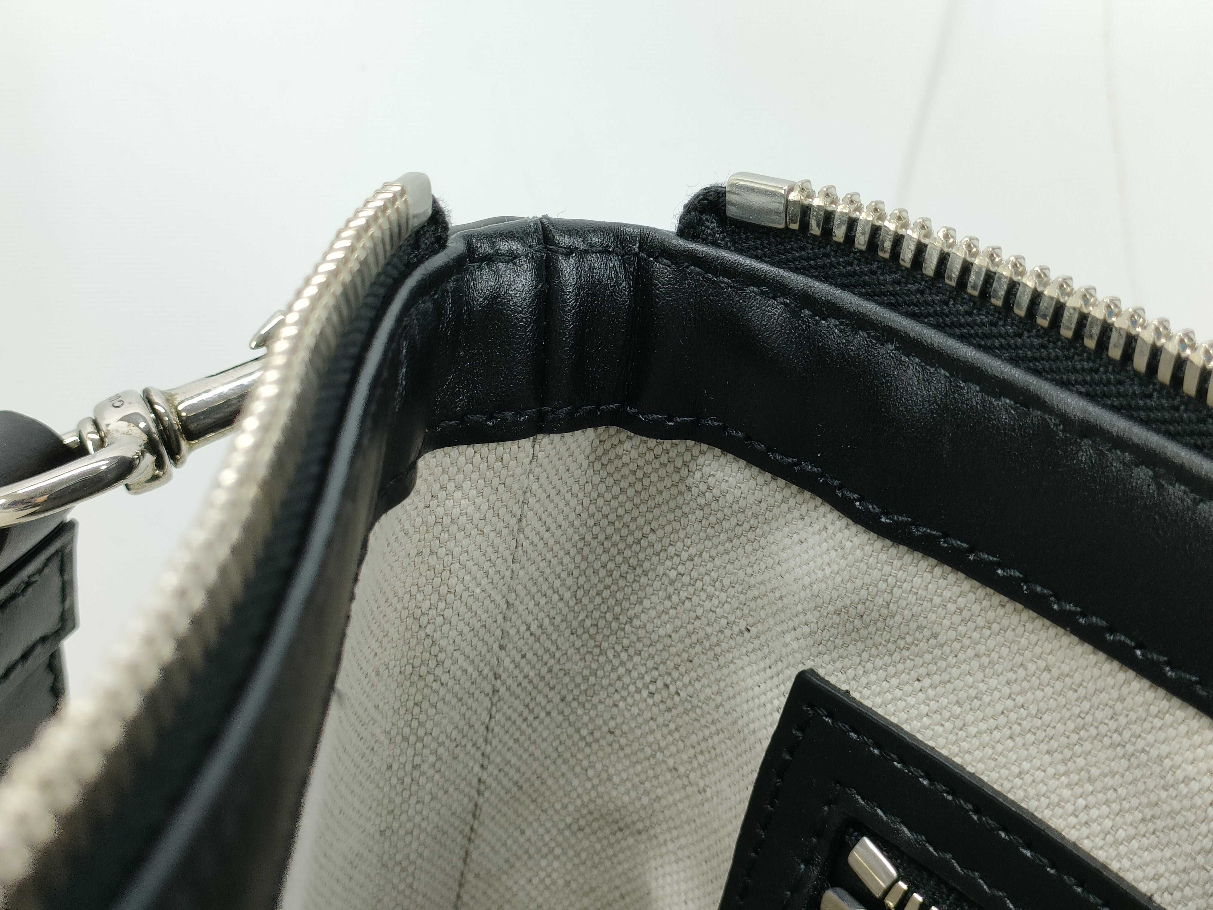 GG Embossed Leather 2-Way Shoulder Bag, Black, 696009 (Shoulder Bag) — view 13