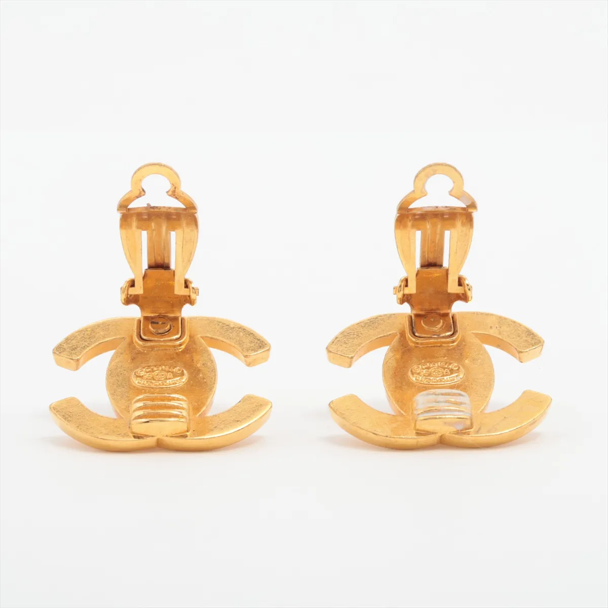 Coco Mark Turnlock 95A Earrings (Pair) GP Gold. Shows — view 4