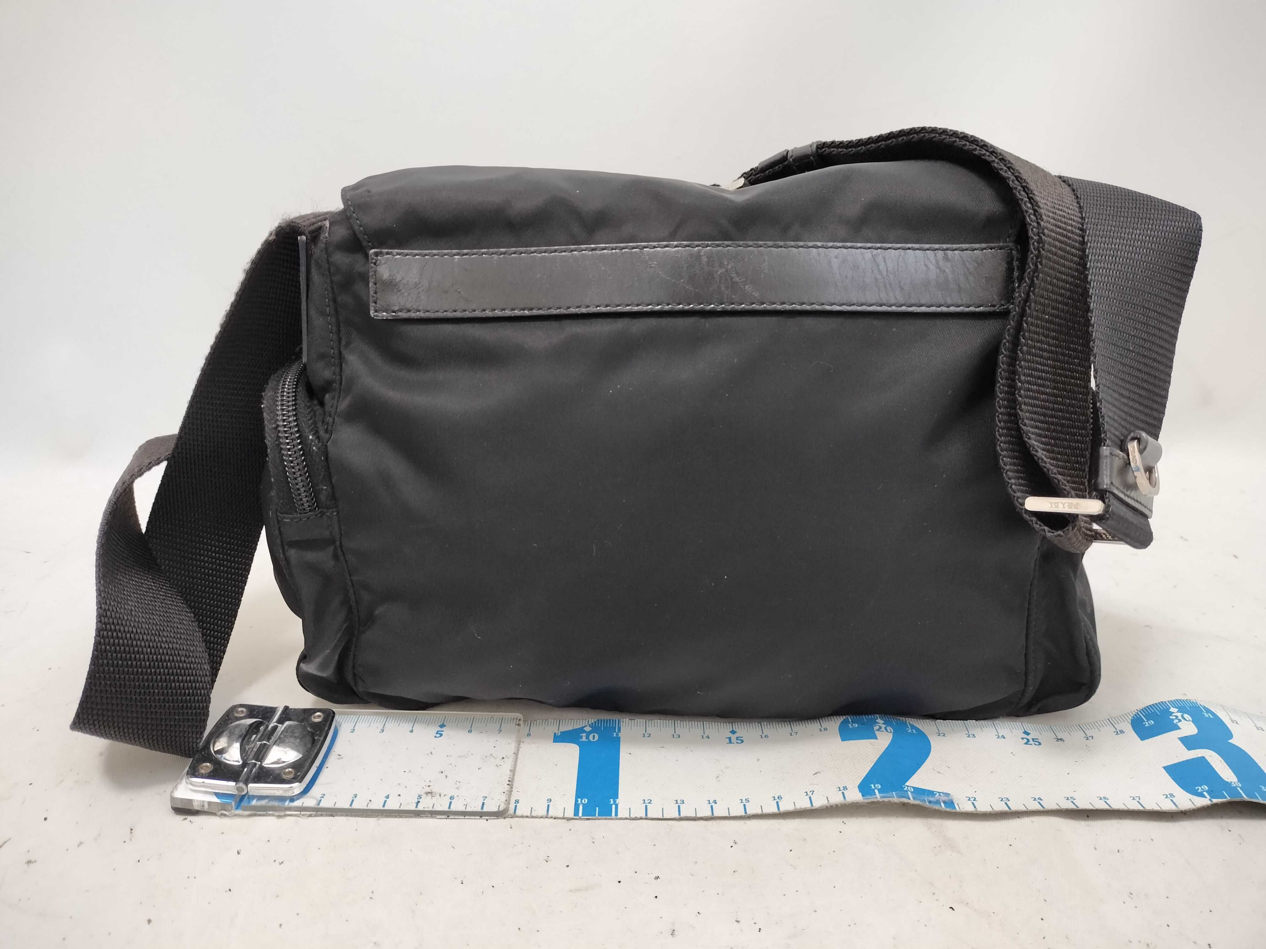 Nylon Shoulder Bag Messenger Bag Triangle Plate Nylon Black Shoulder Bag — view 2