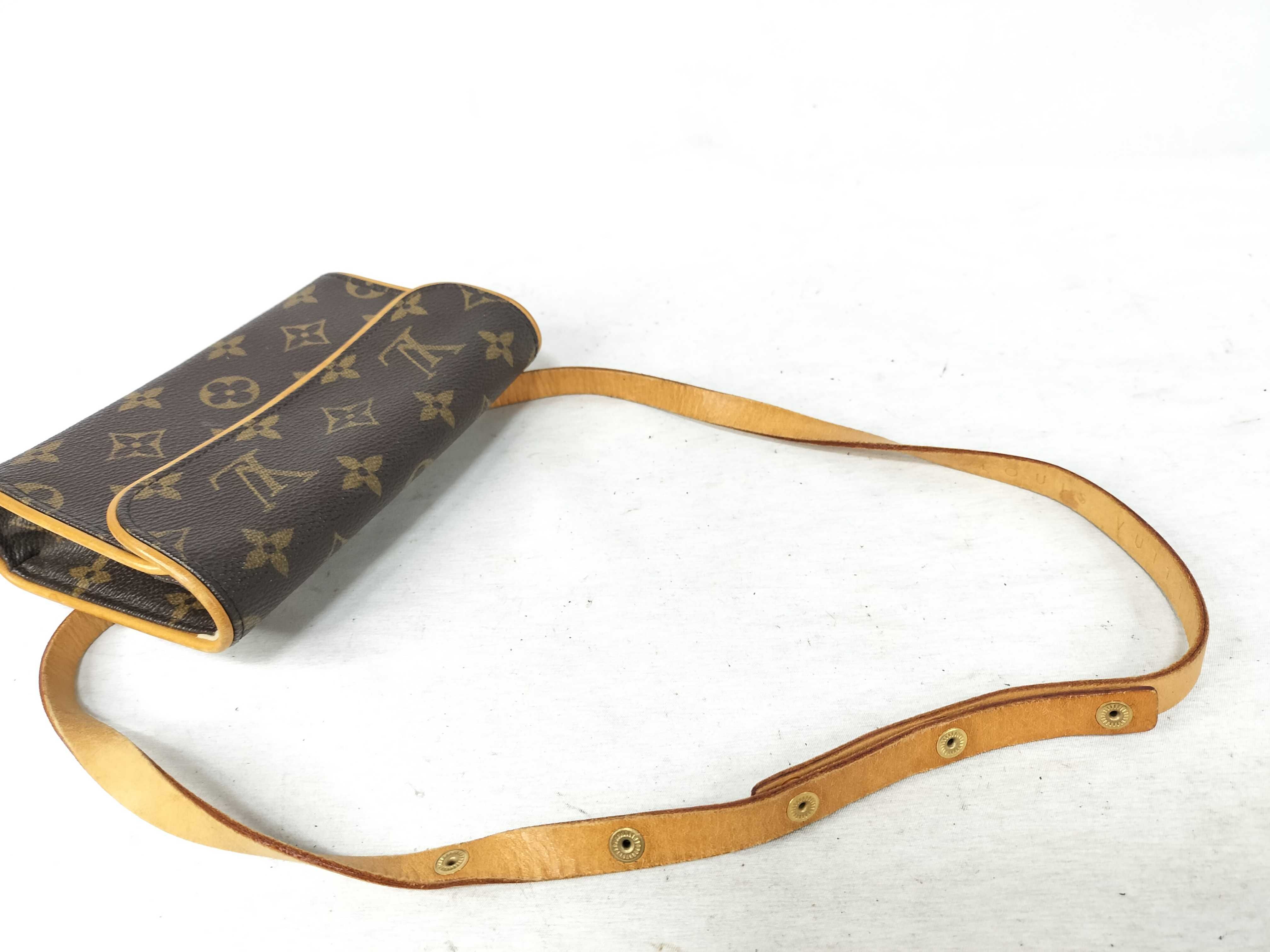 Monogram LV Pochette Florentine Waist Bag — view 3
