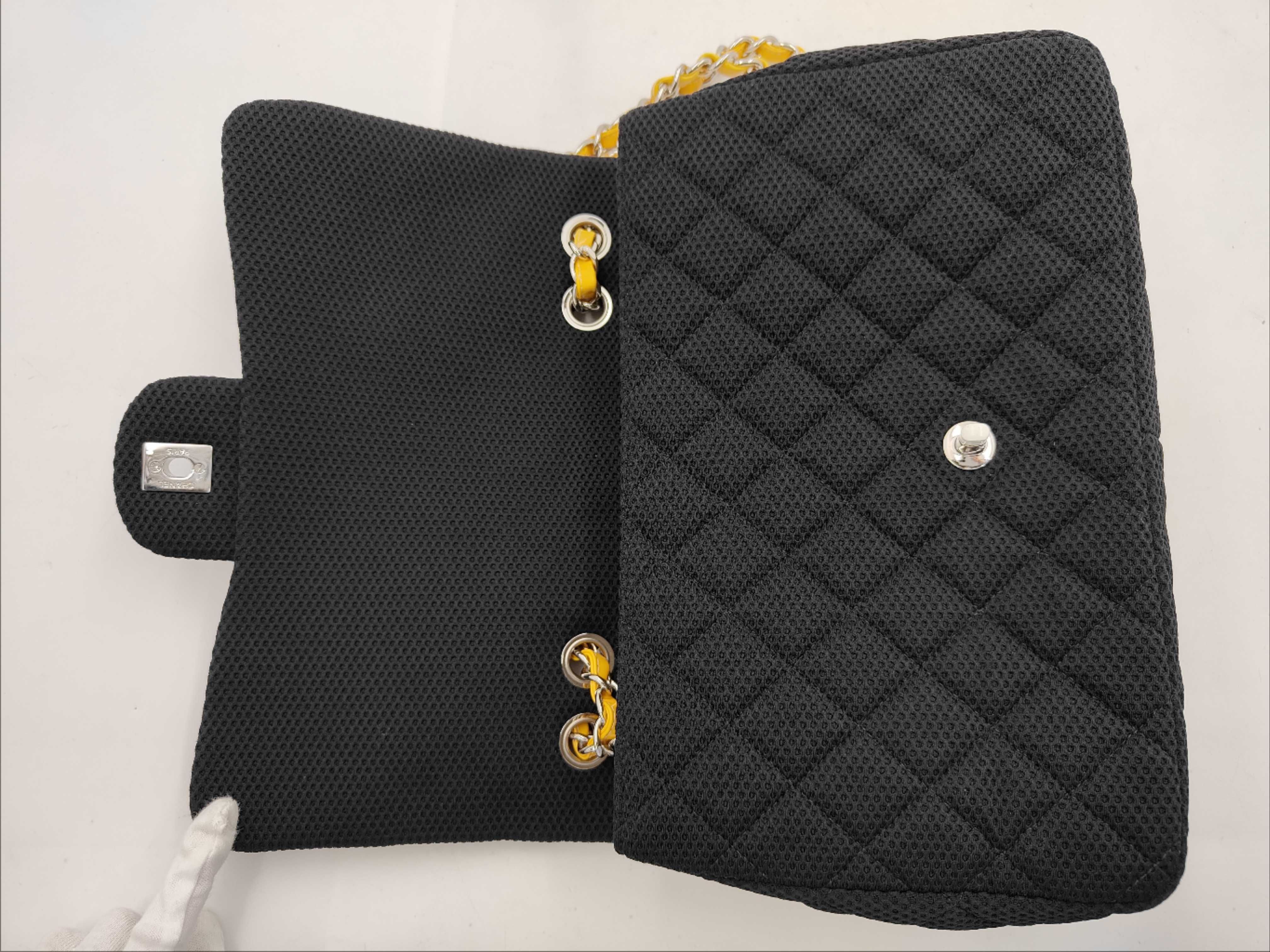 Mesh Matelassé Black Shoulder Bag — view 8
