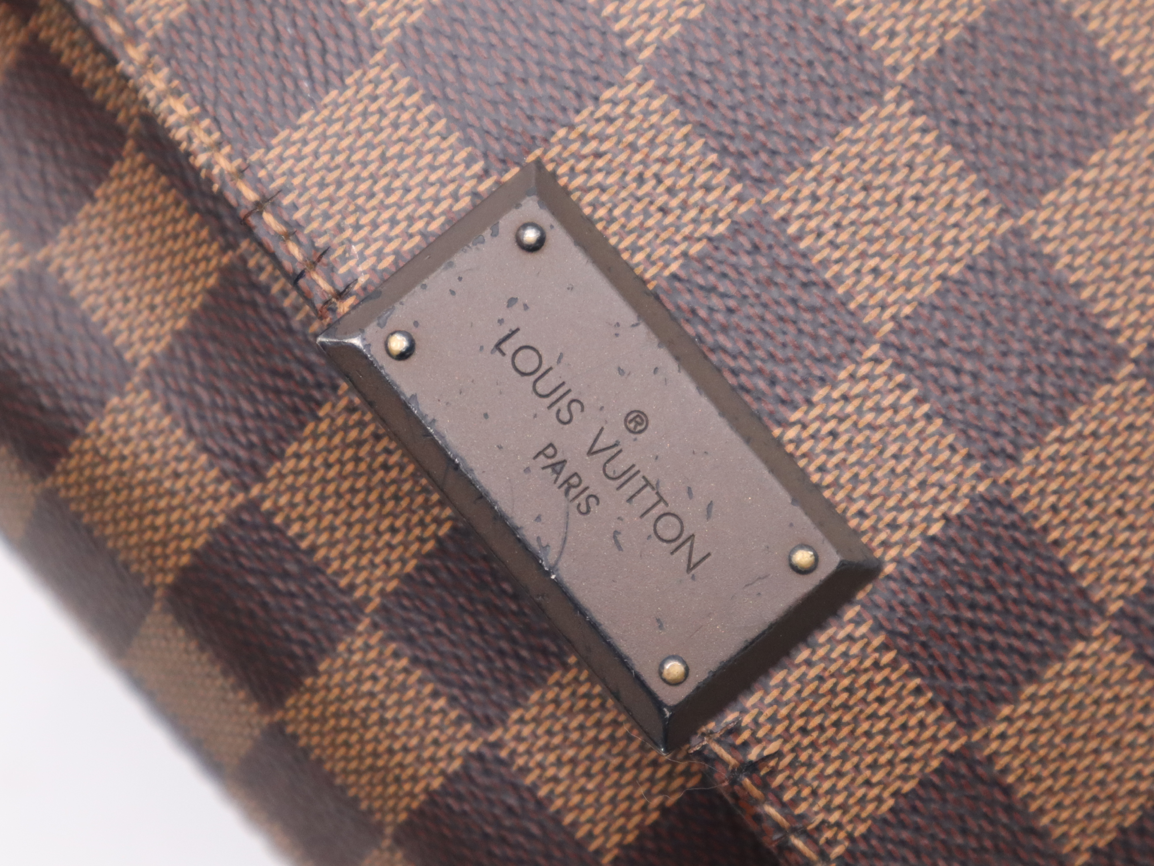 N41213 Damier District PM Shoulder Bag — view 9