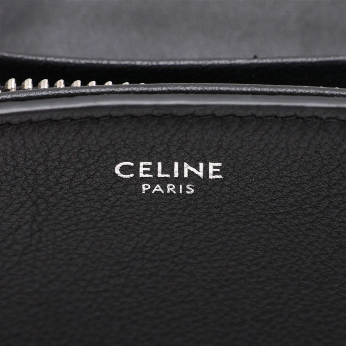 Triomphe Victoire Leather Chain Shoulder Bag, Black — view 11