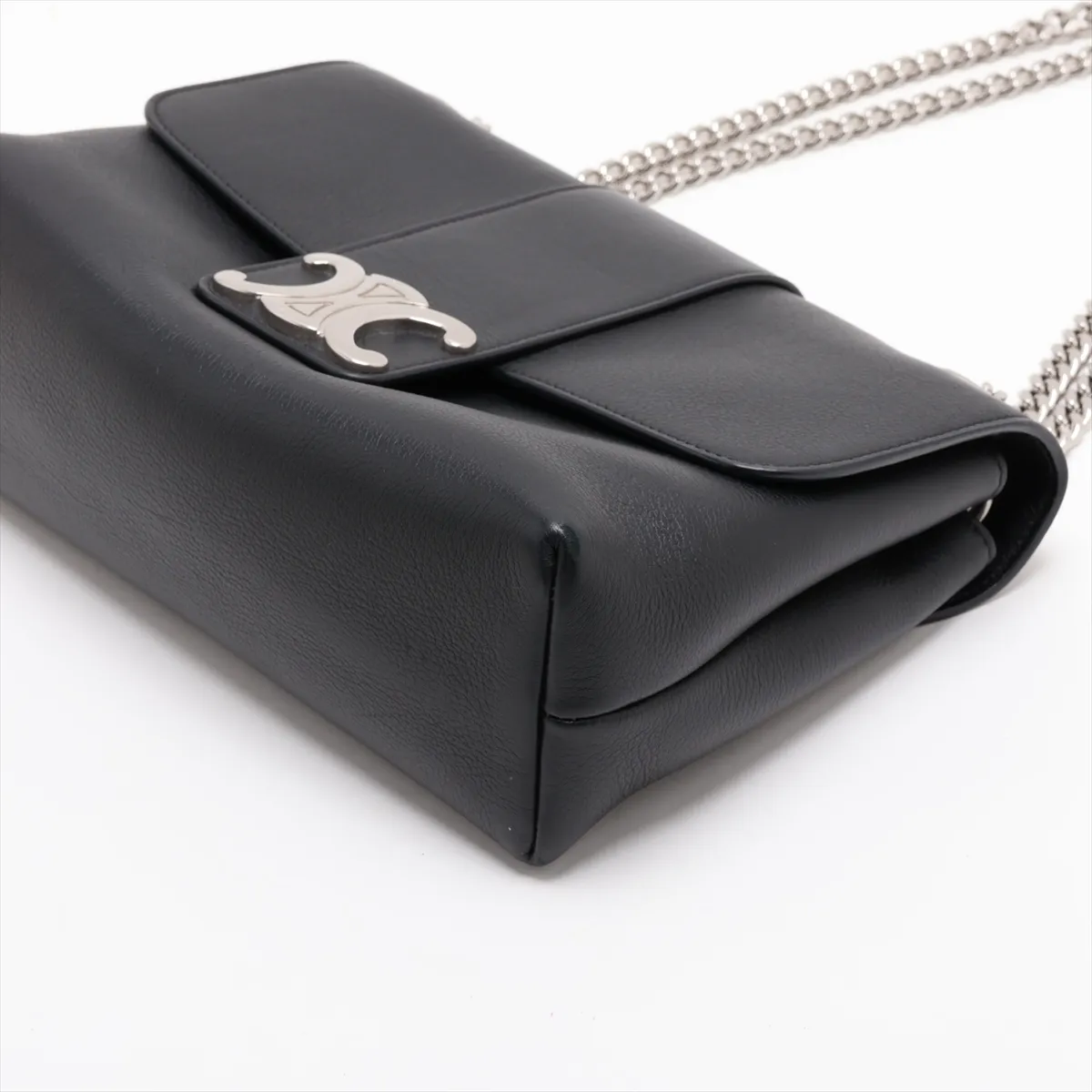 Triomphe Victoire Leather Chain Shoulder Bag, Black — view 3