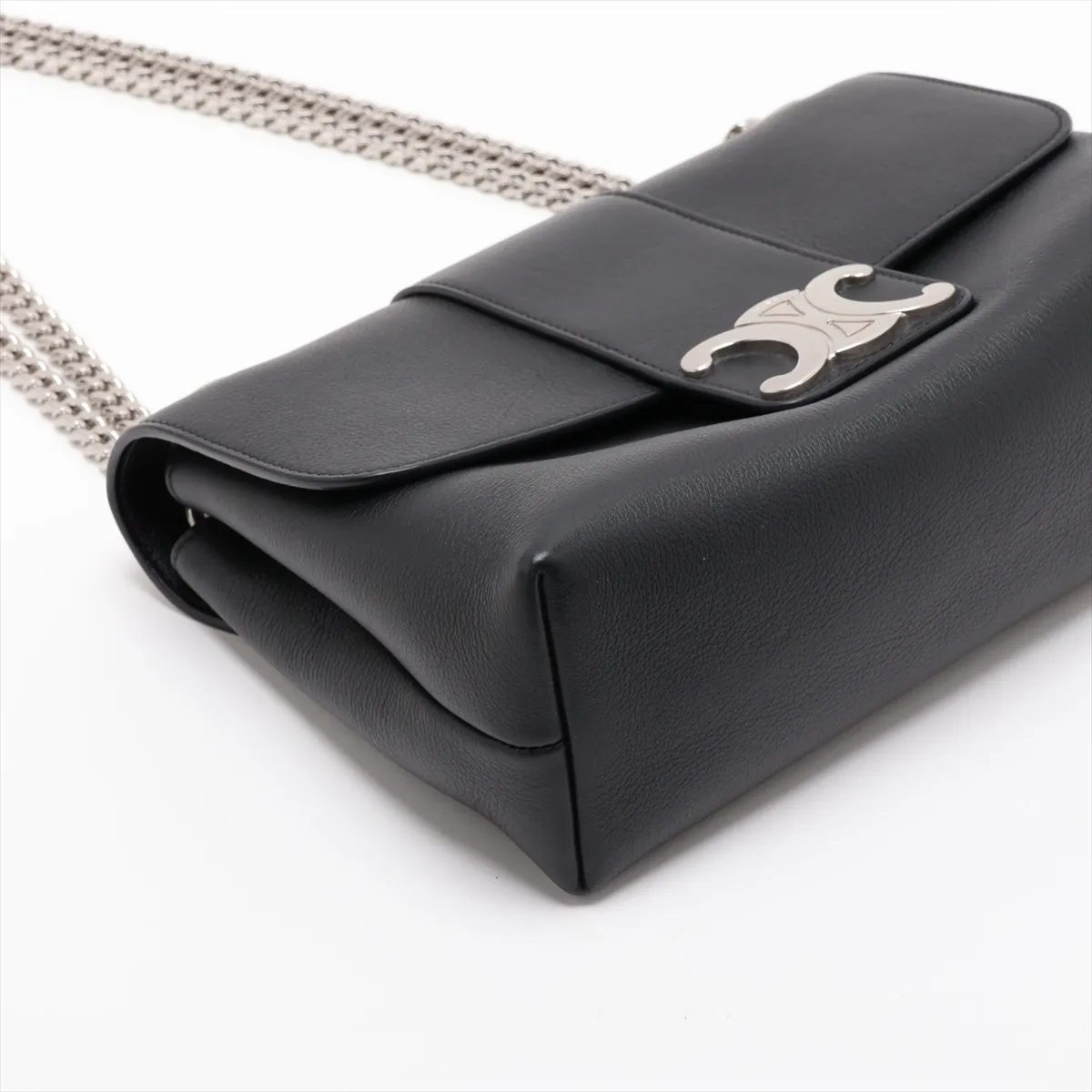 Triomphe Victoire Leather Chain Shoulder Bag, Black — view 4