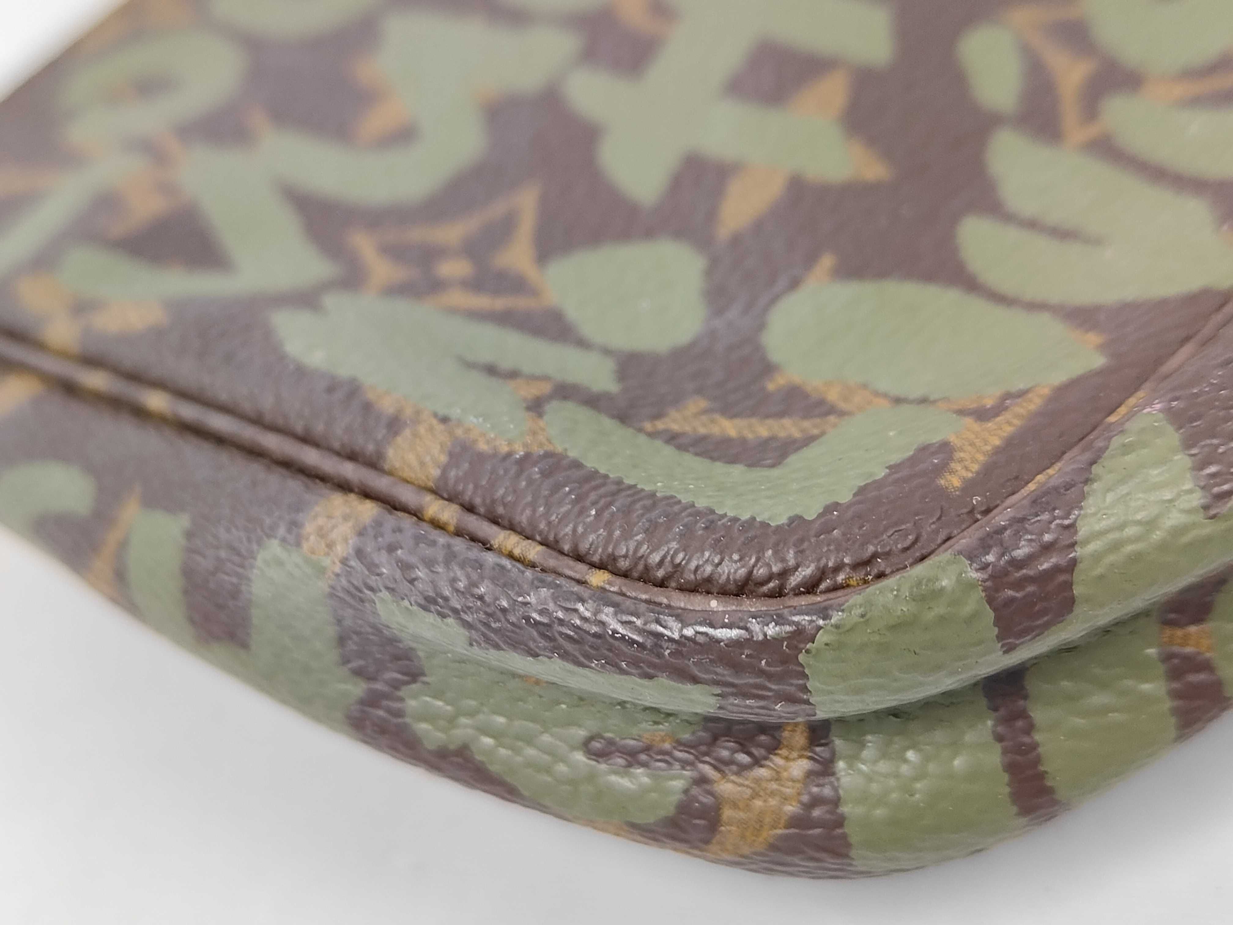Monogram Graffiti Pouch Bag M92191 Pouch — view 4