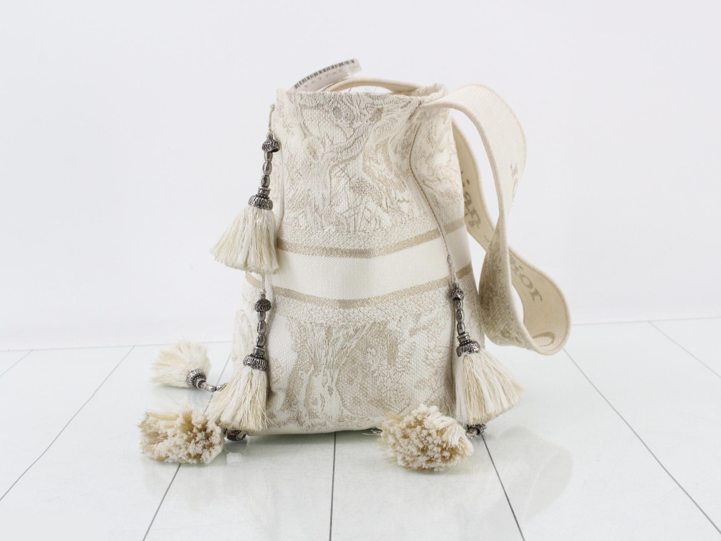 D-bubble Embroidery Toile de Jouy Shoulder Bag with Fringe — view 3