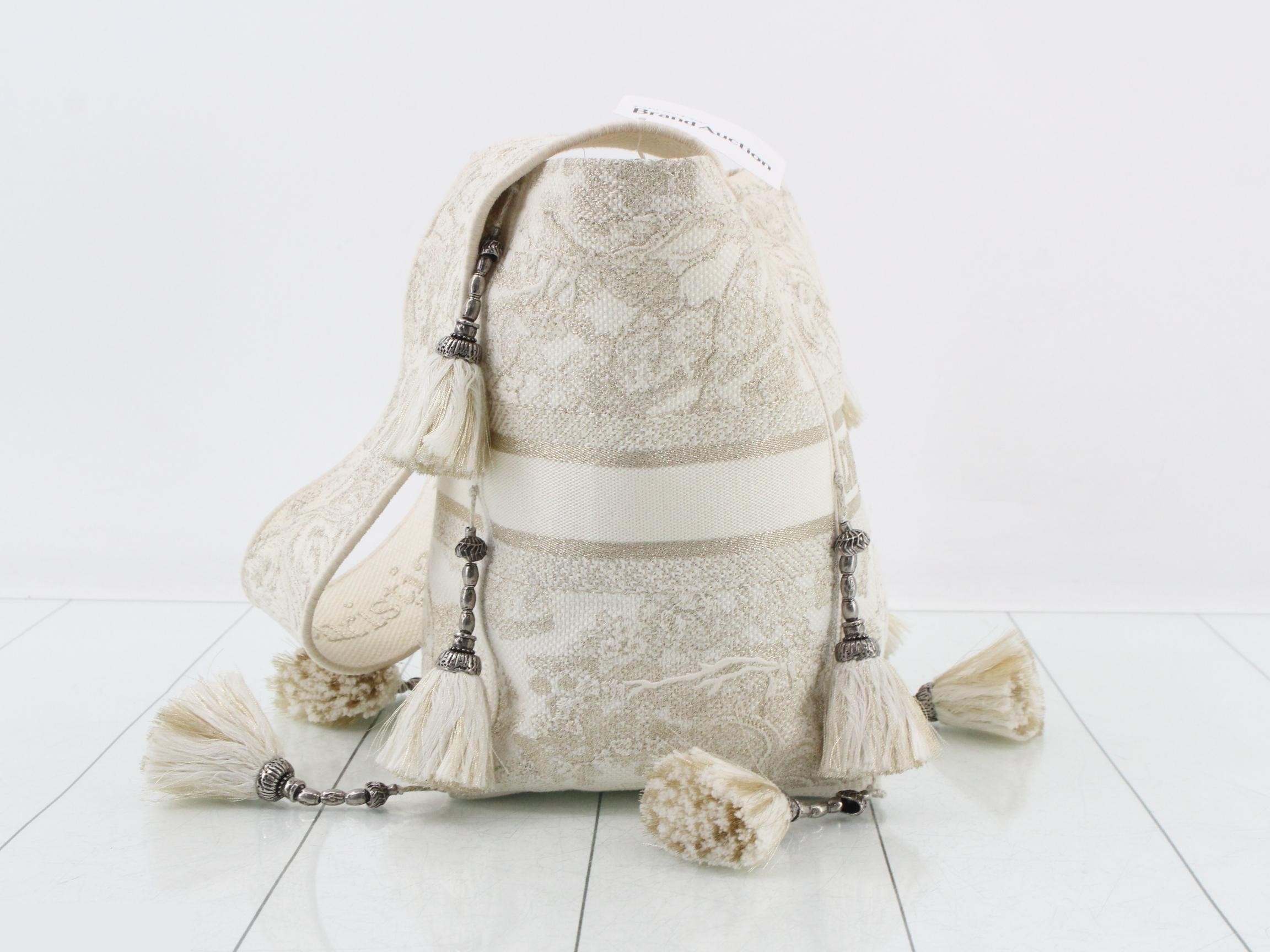 D-bubble Embroidery Toile de Jouy Shoulder Bag with Fringe — view 4