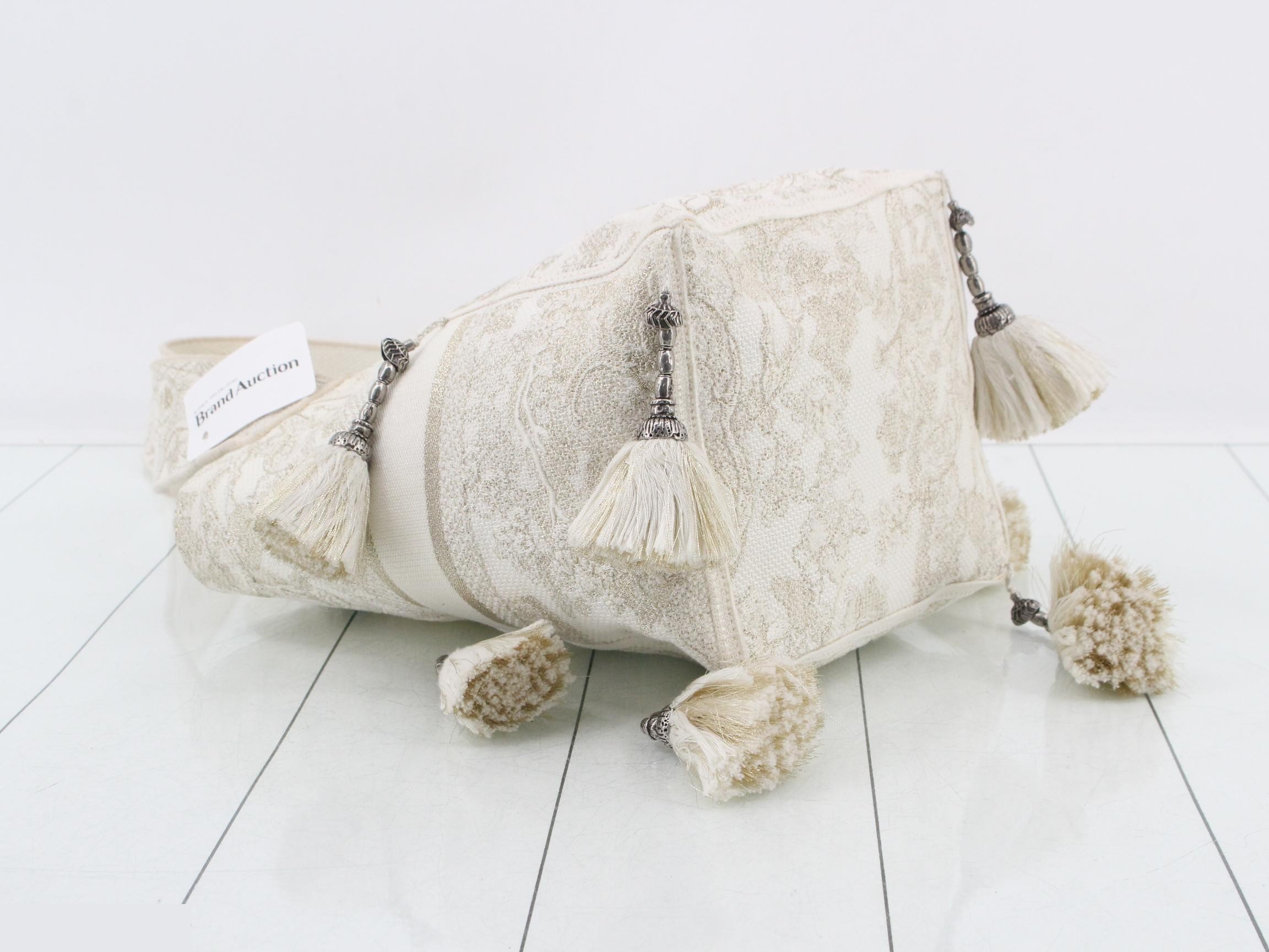 D-bubble Embroidery Toile de Jouy Shoulder Bag with Fringe — view 5