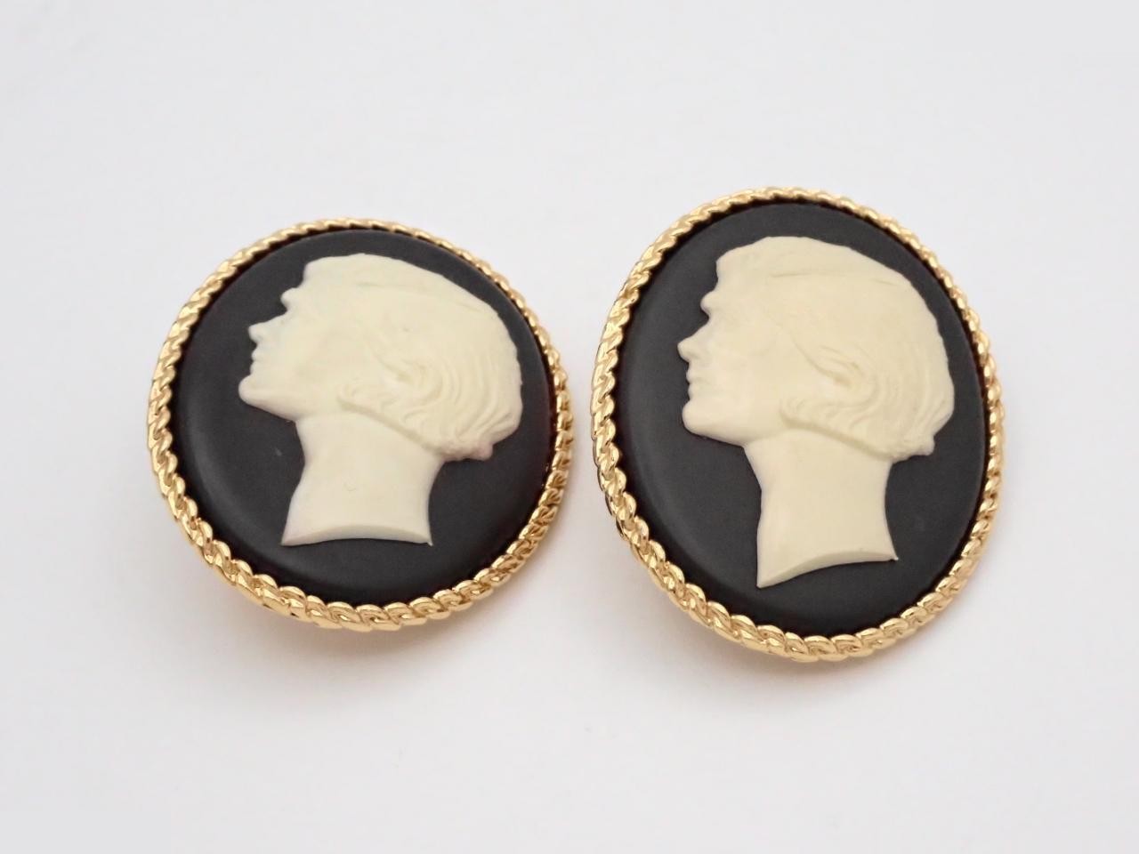 Bangle & Earrings Set — view 2