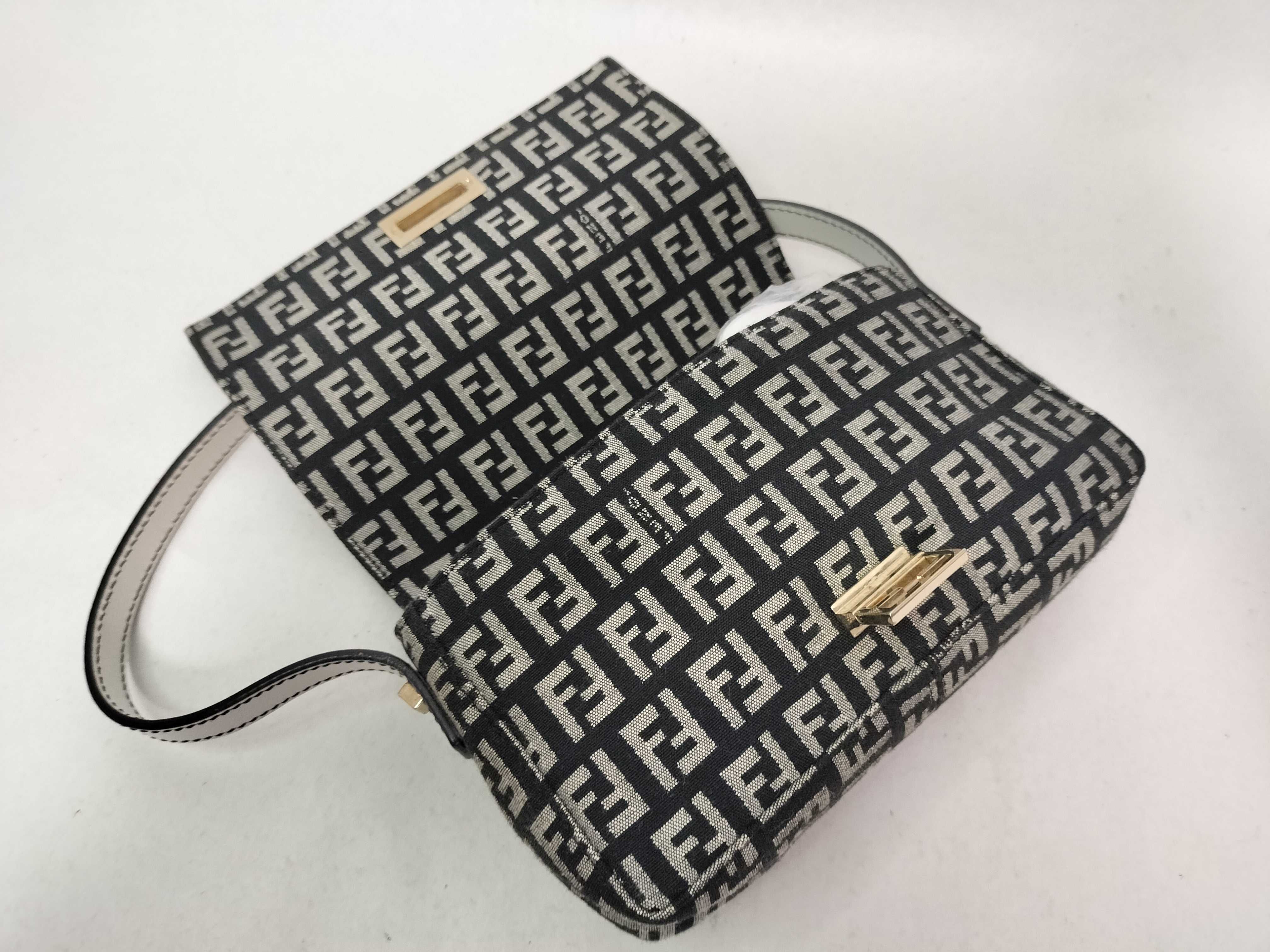 Mamma Fendi Mamma Bucket Zucchino Mini Shoulder Bag Handbag — view 11