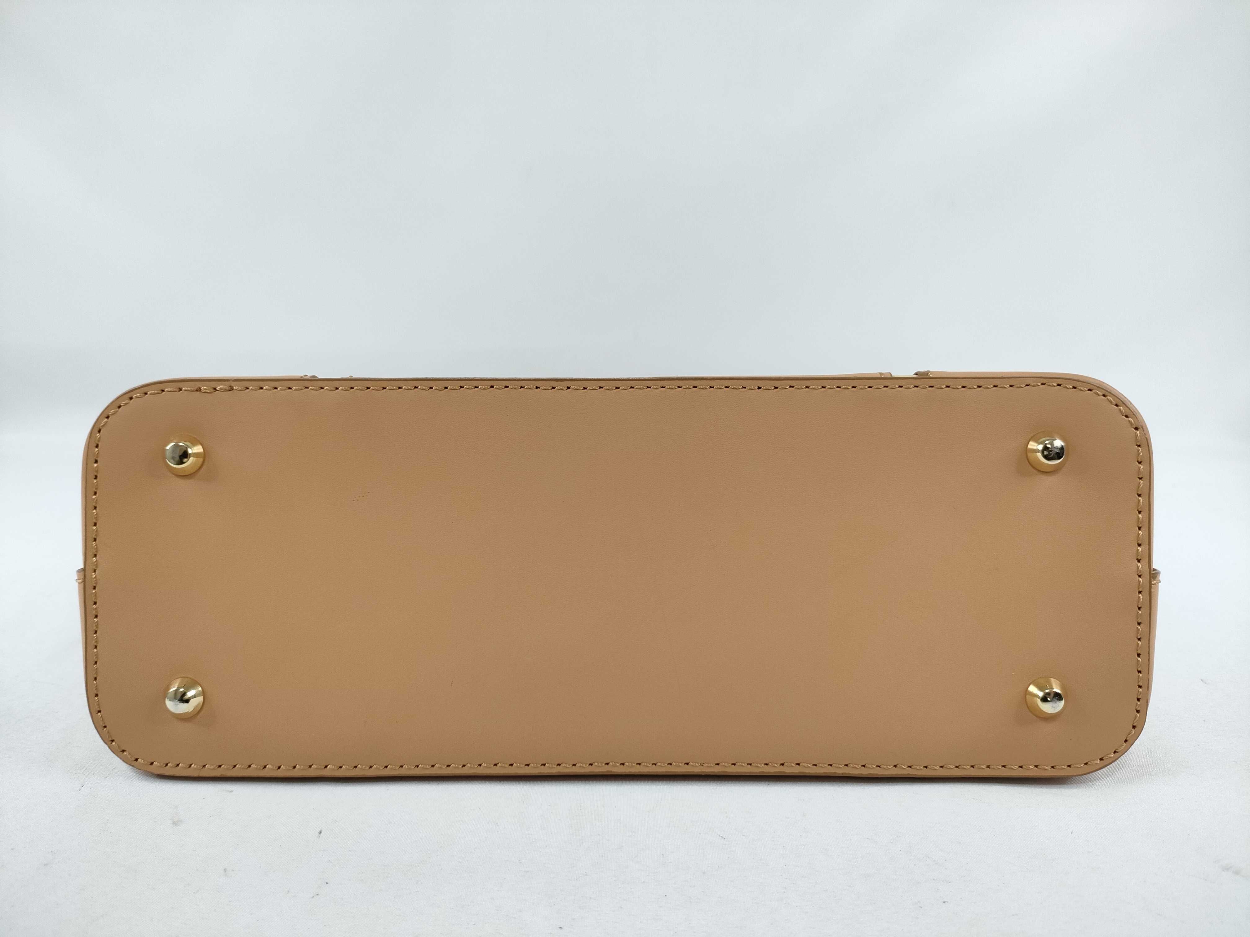 handbag — view 3