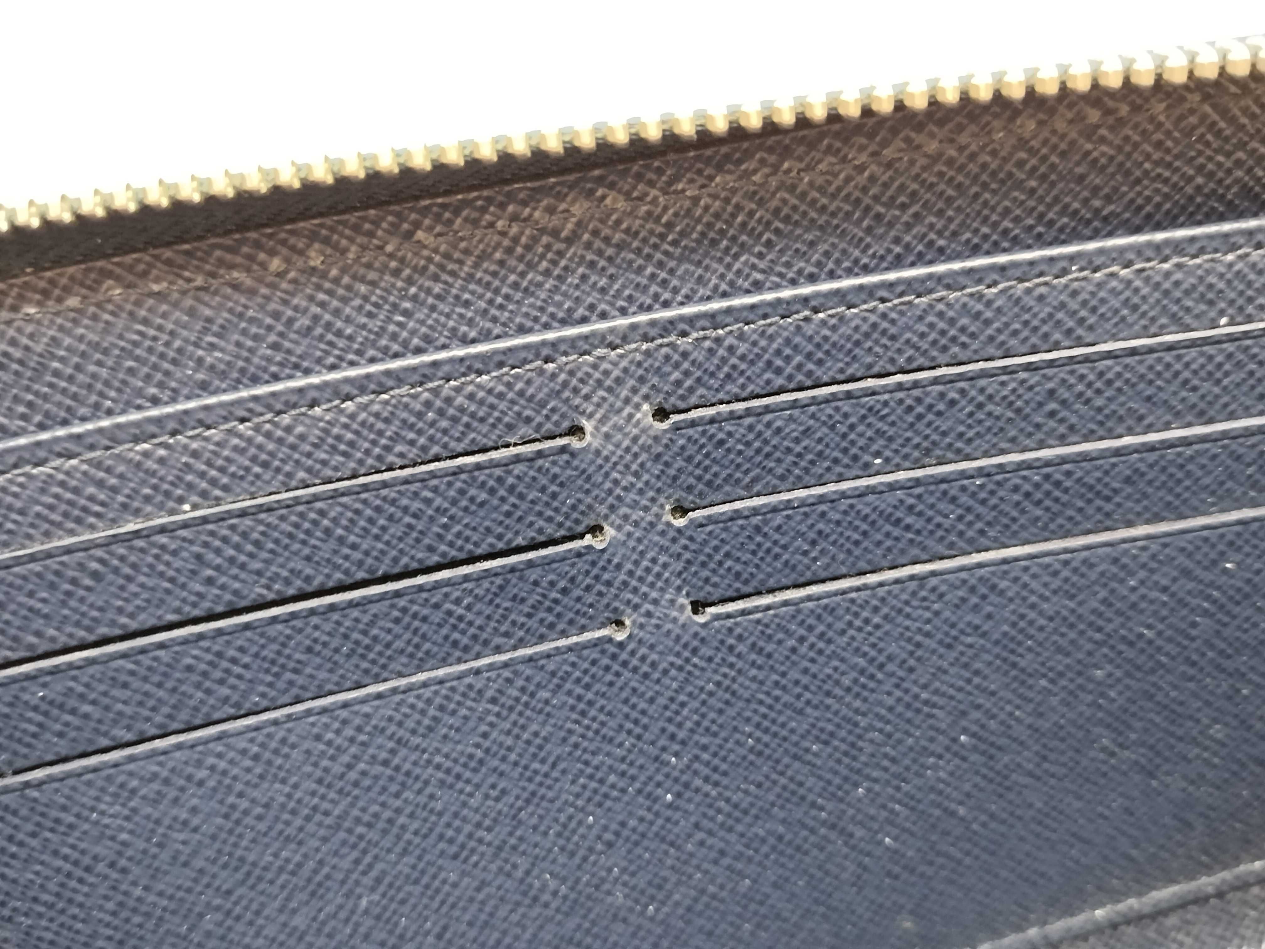 Epi Louis Vuitton Epi Zippy Wallet Long Wallet — view 10