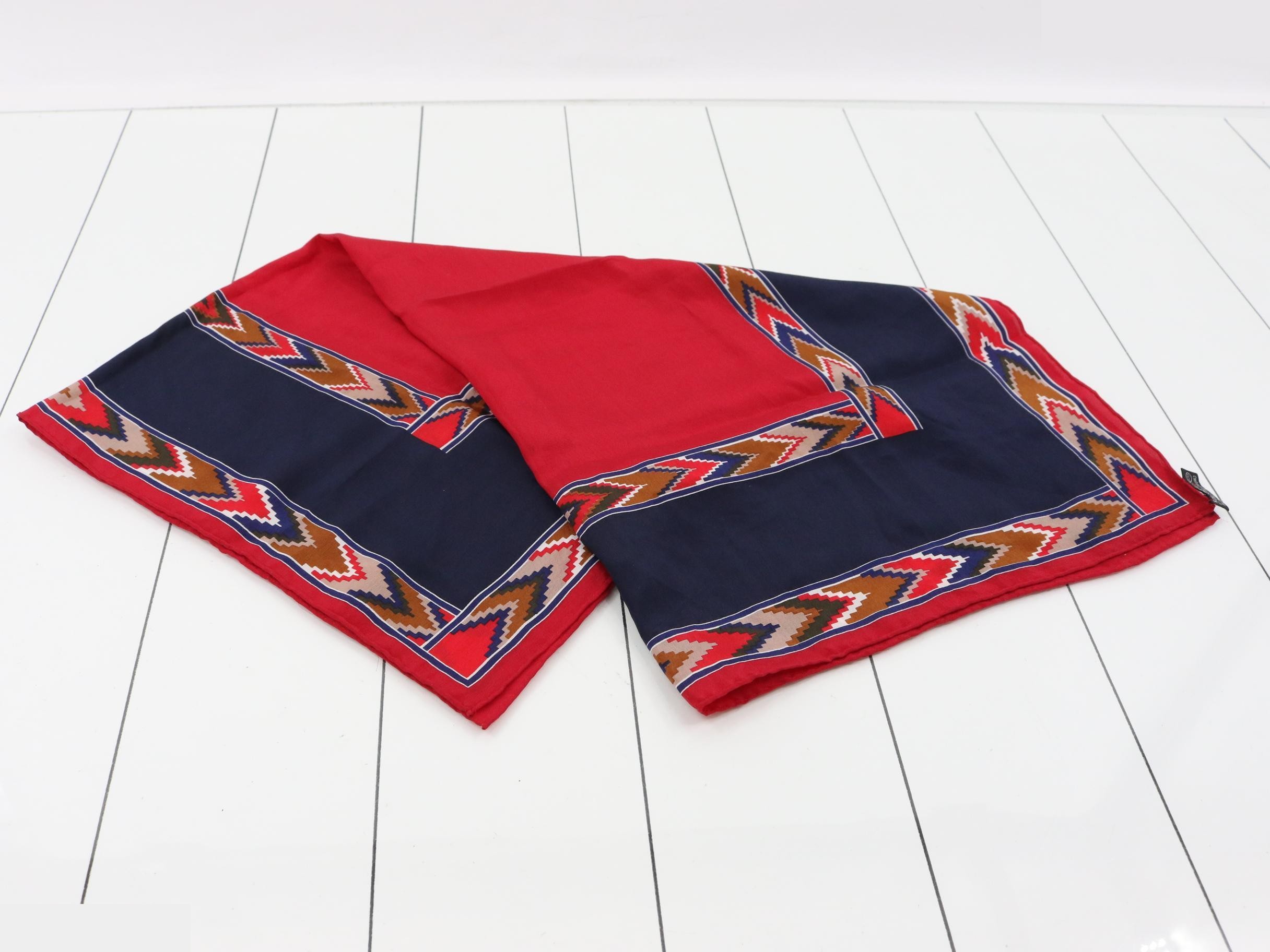 scarf — view 3