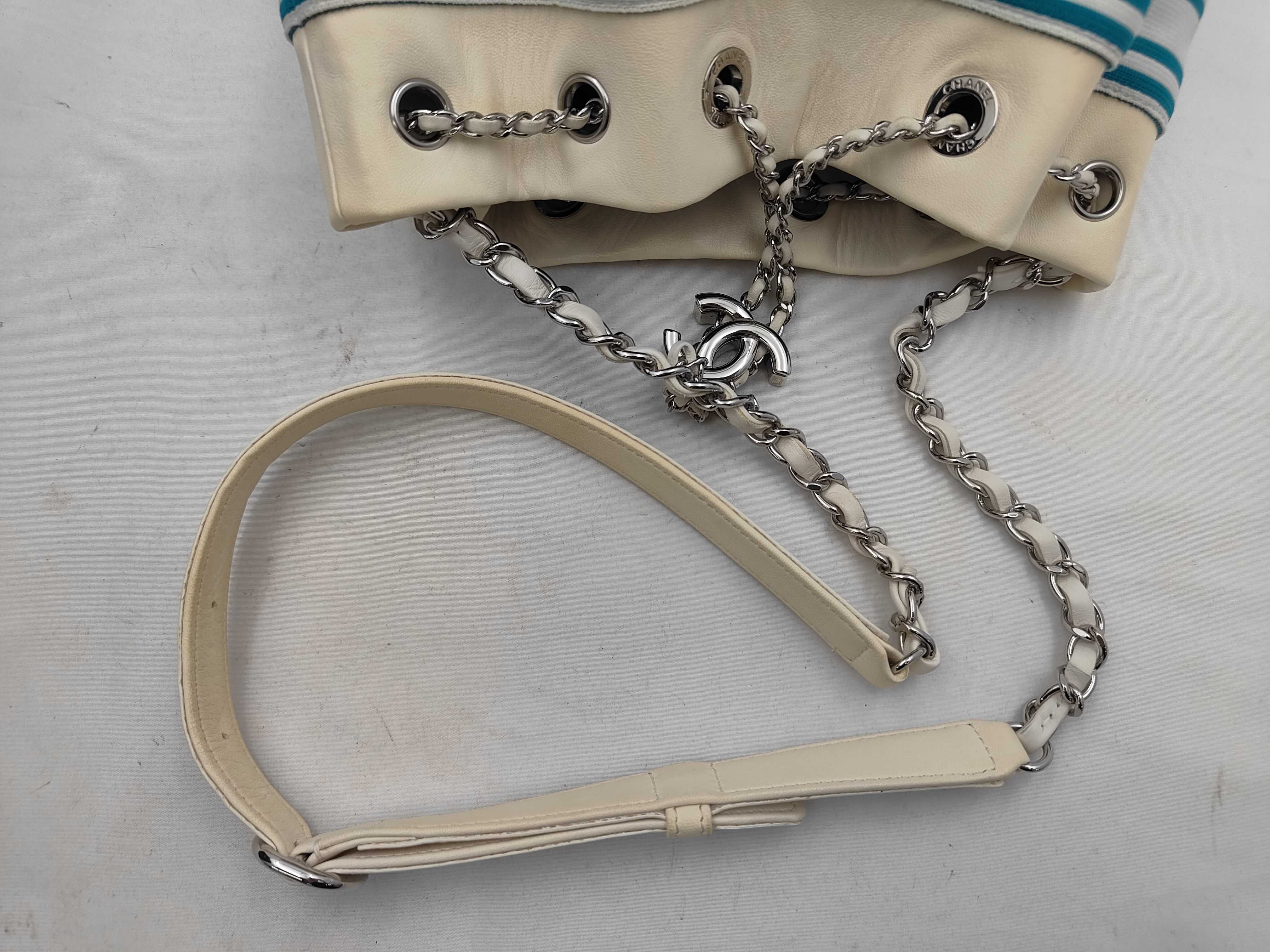 Border Chain Shoulder Drawstring Bag with Silver Hardware, 2019 Collection, Item No. 27239884 (Shoulder Bag) — view 3