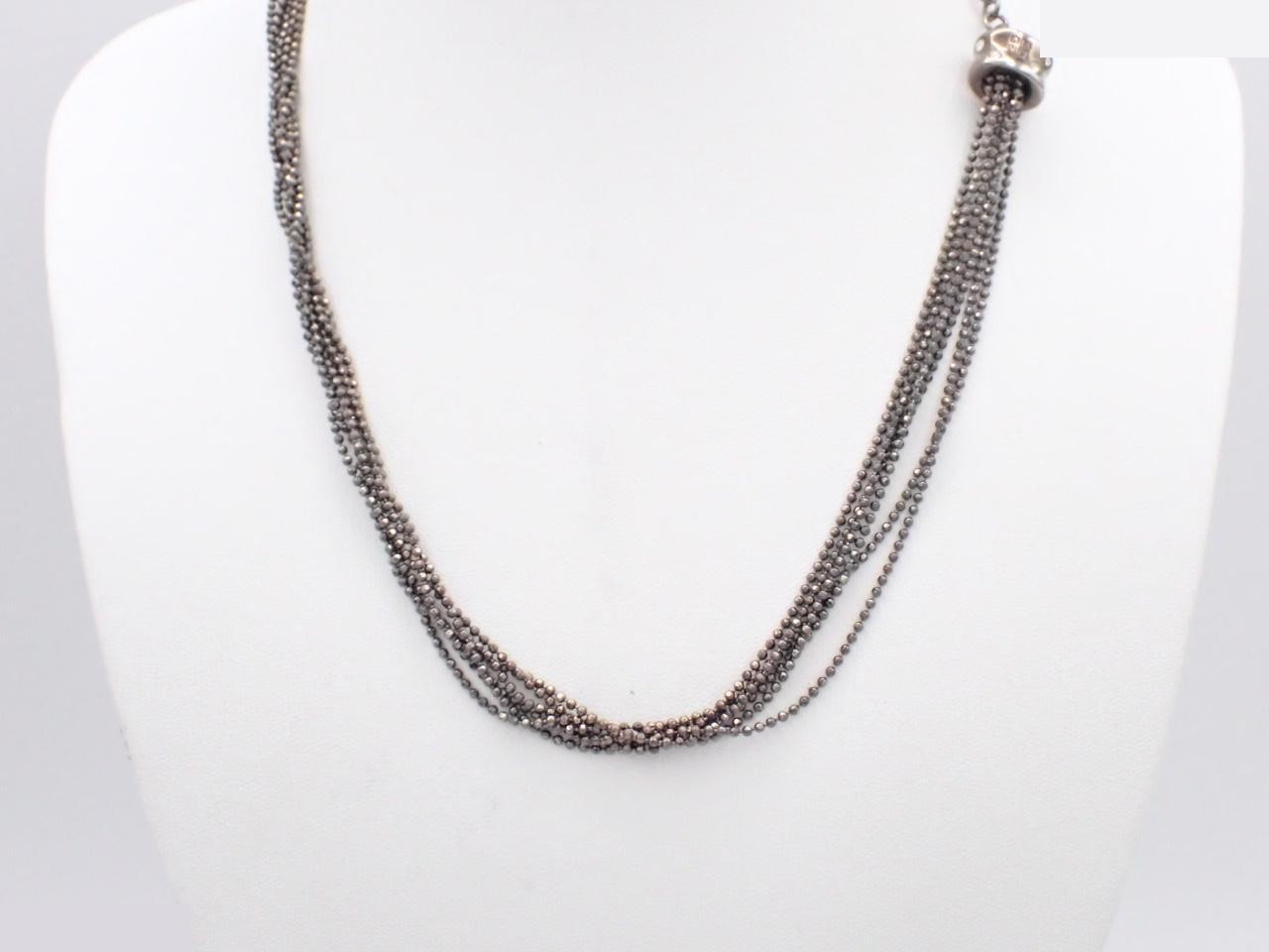 Necklace, chain approximately 46 cm