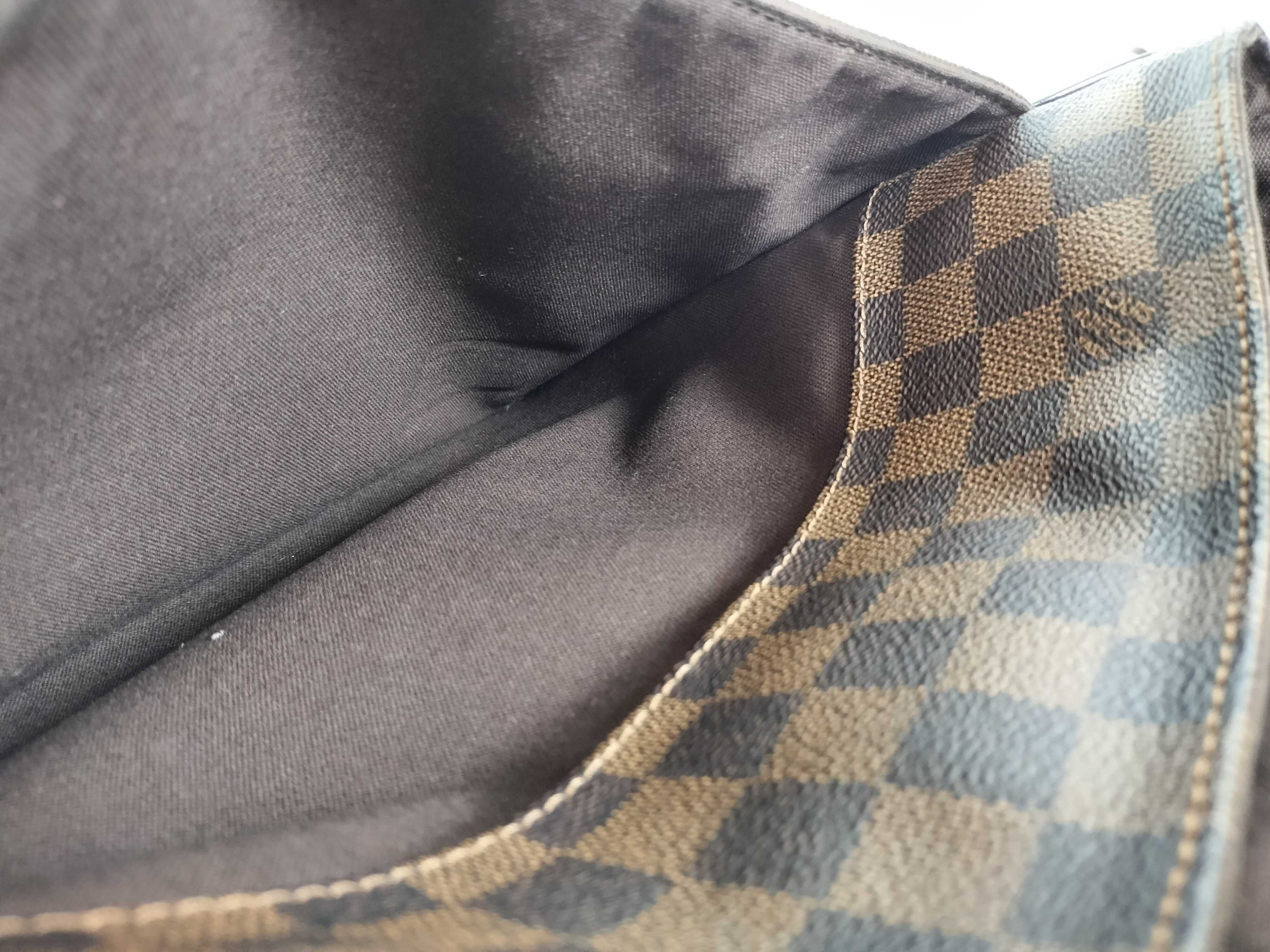 Damier District MM N41212 Brown CA5103 Shoulder Bag — view 11