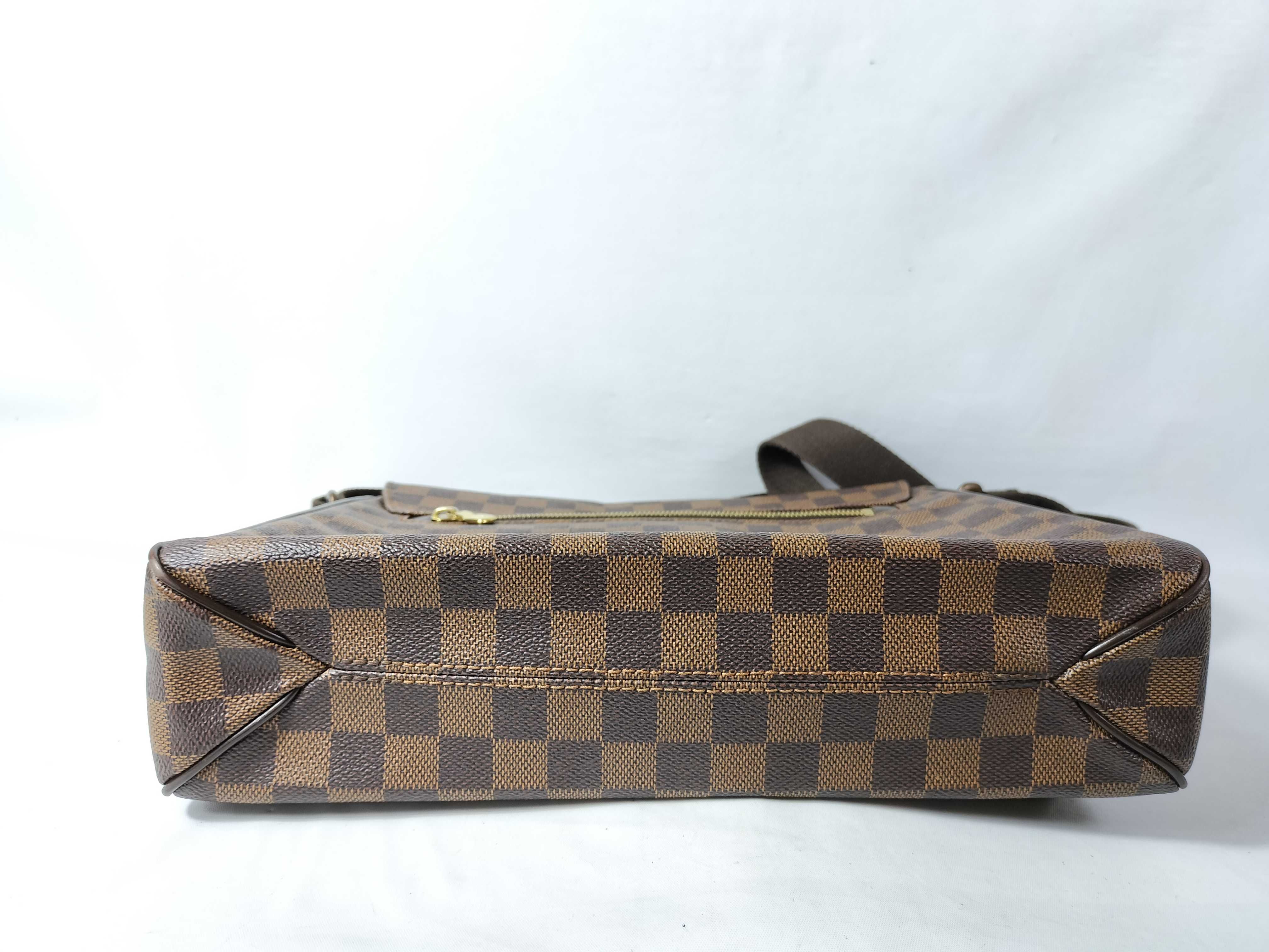 Damier District MM N41212 Brown CA5103 Shoulder Bag — view 7