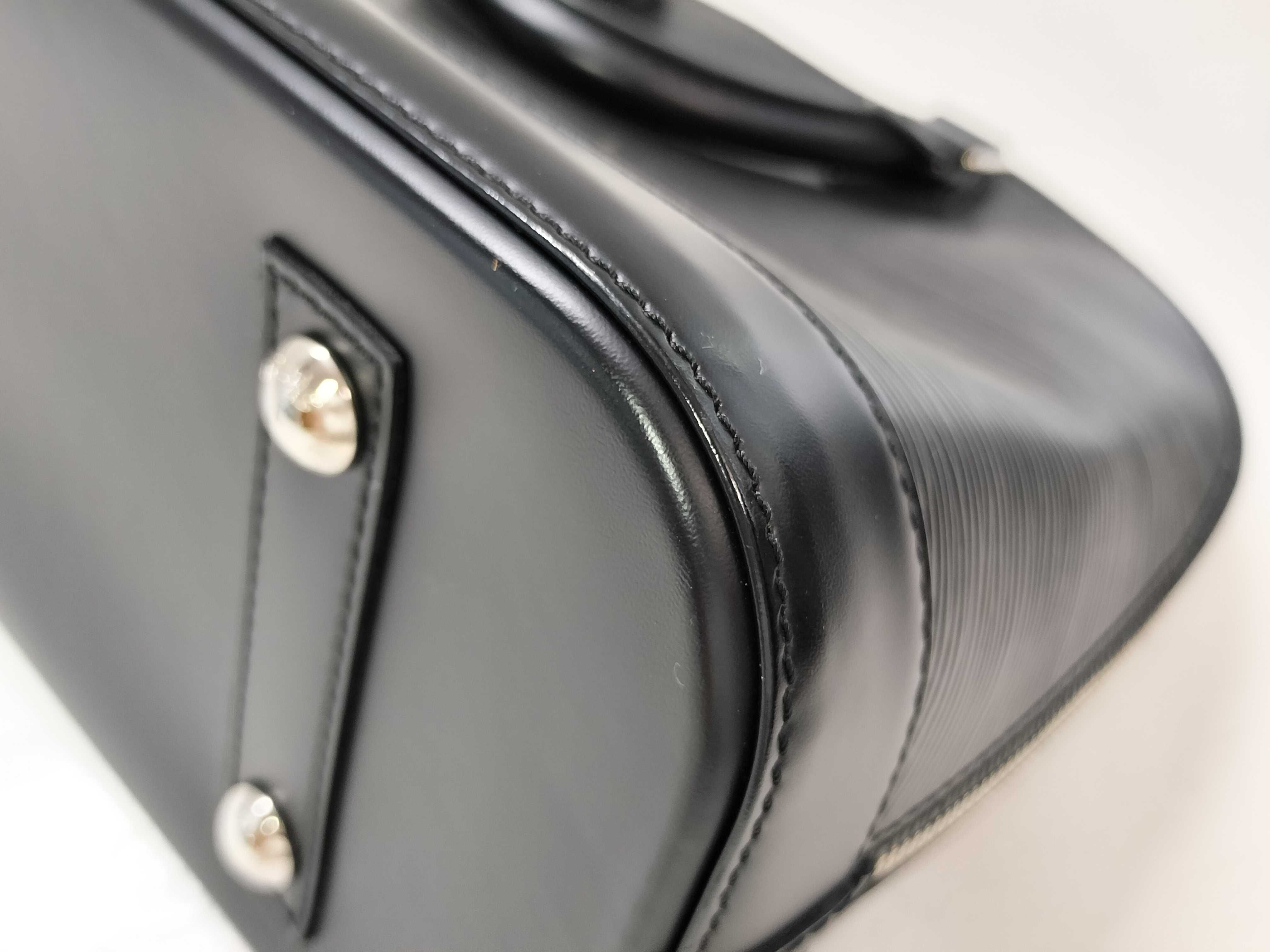 Epi Leather Alma M52142 Black FL3161 Handbag — view 7