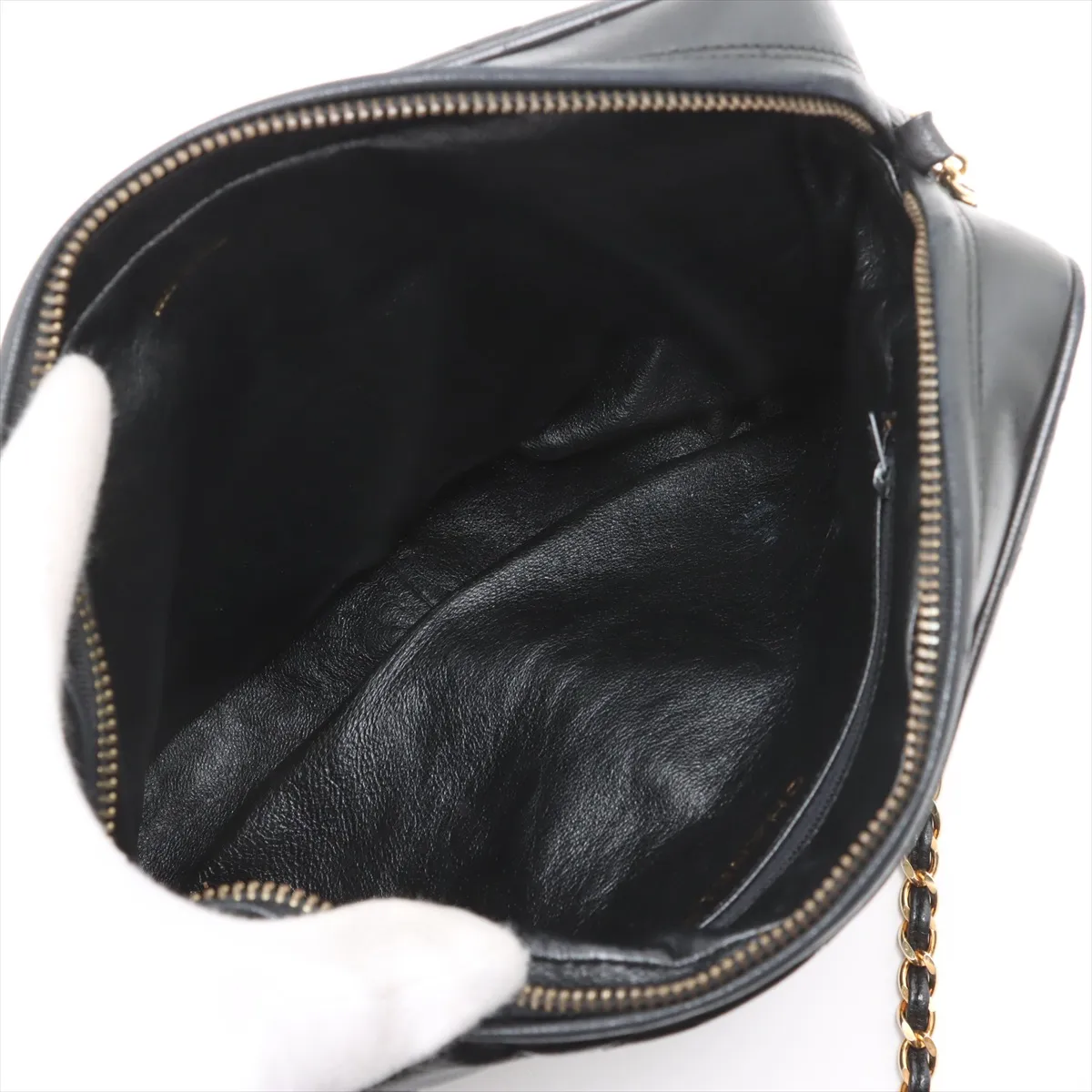 Matelasse Lambskin Chain Shoulder Bag Fringe Black Gold Hardware — view 6