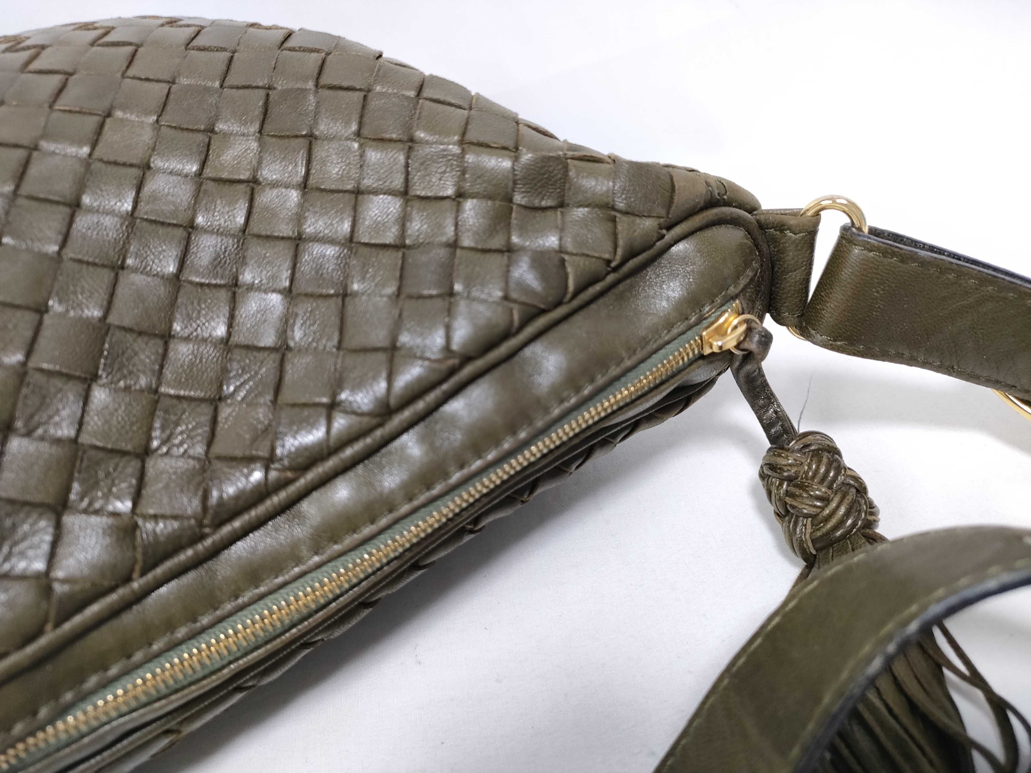 Intrecciato Shoulder Bag (Olive) — view 11