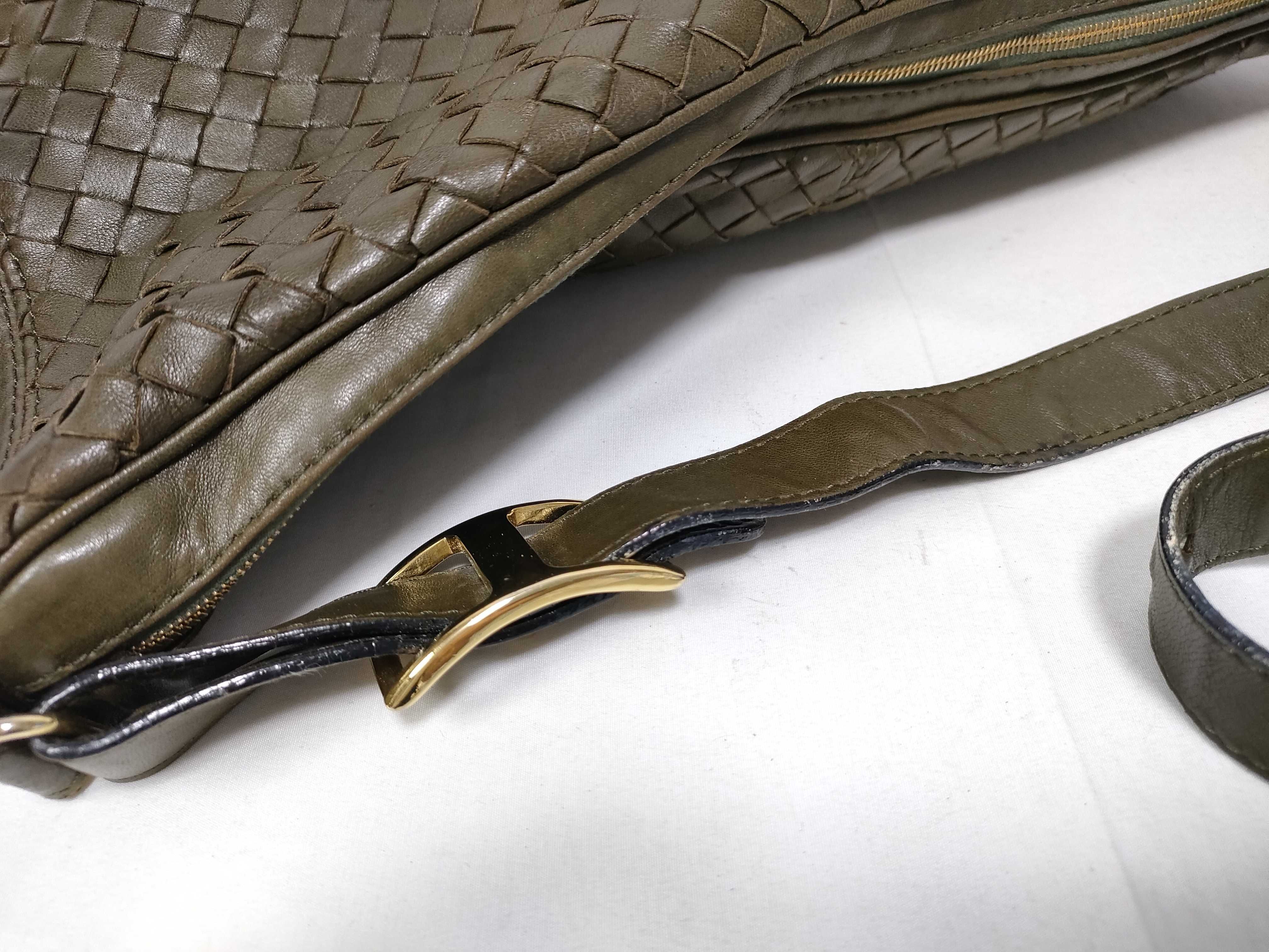 Intrecciato Shoulder Bag (Olive) — view 8