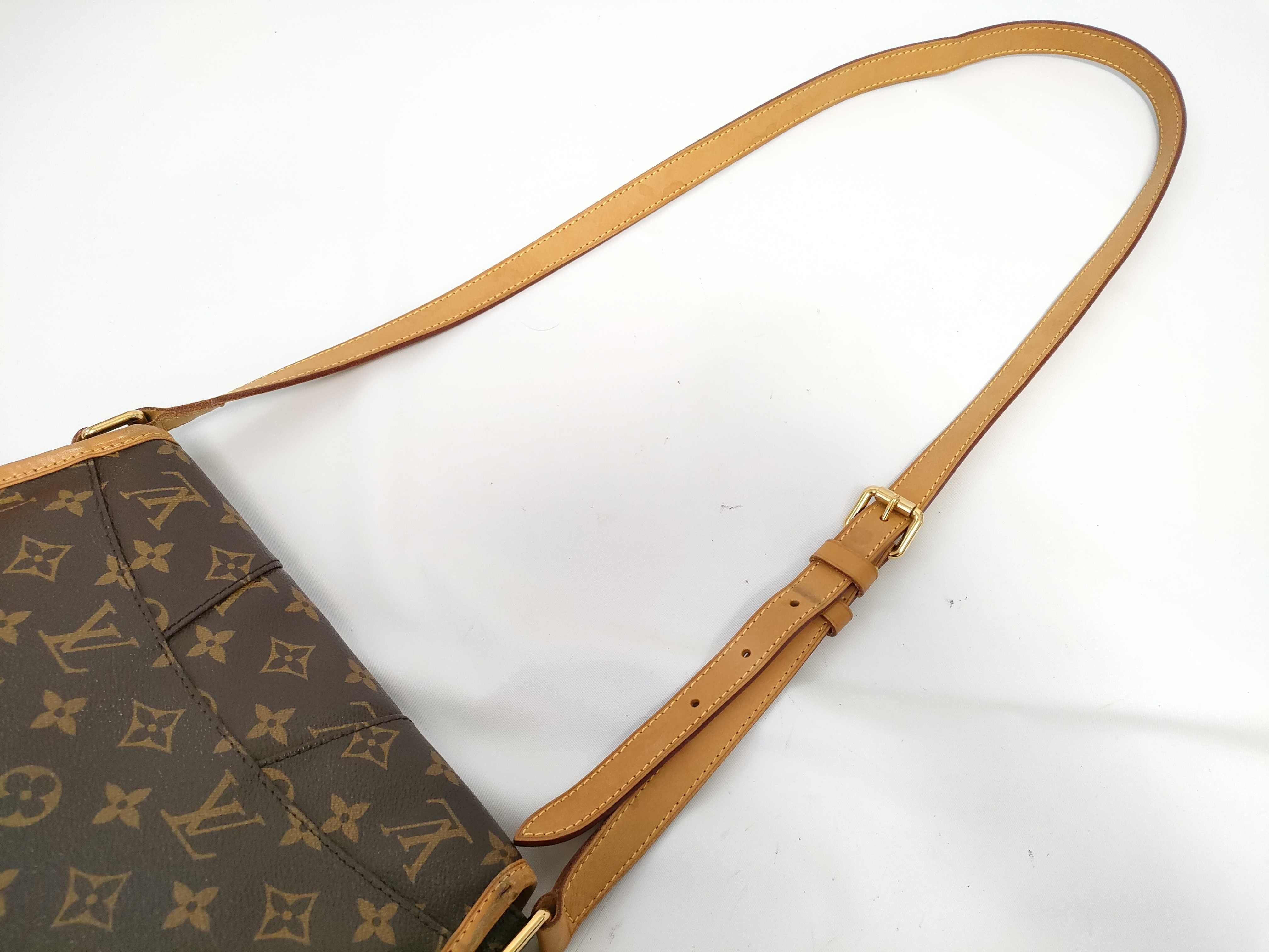 Monogram Louis Vuitton Menilmontant PM Shoulder Bag — view 5