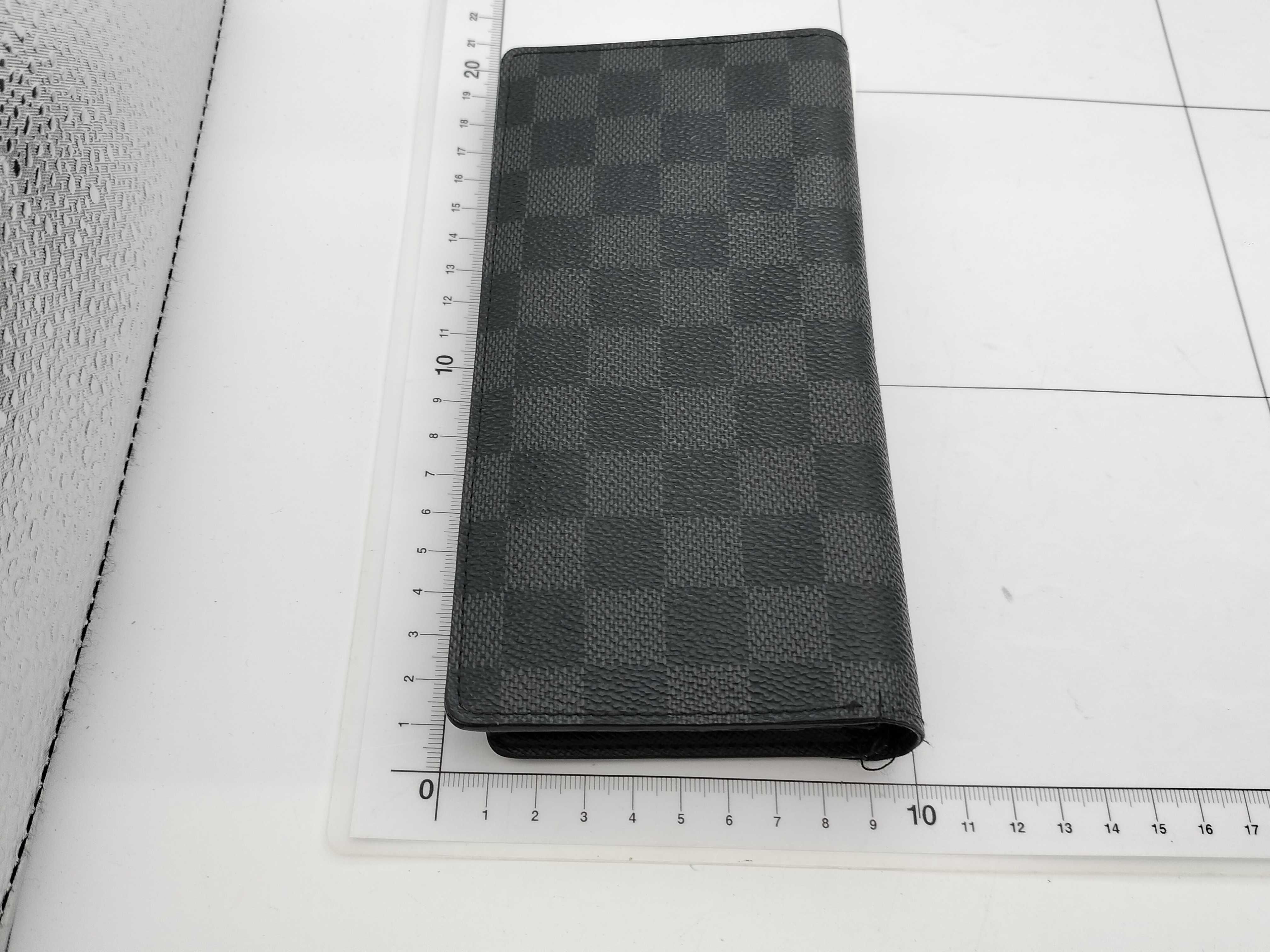 Damier Portefeuille Brazza Wallet — view 2