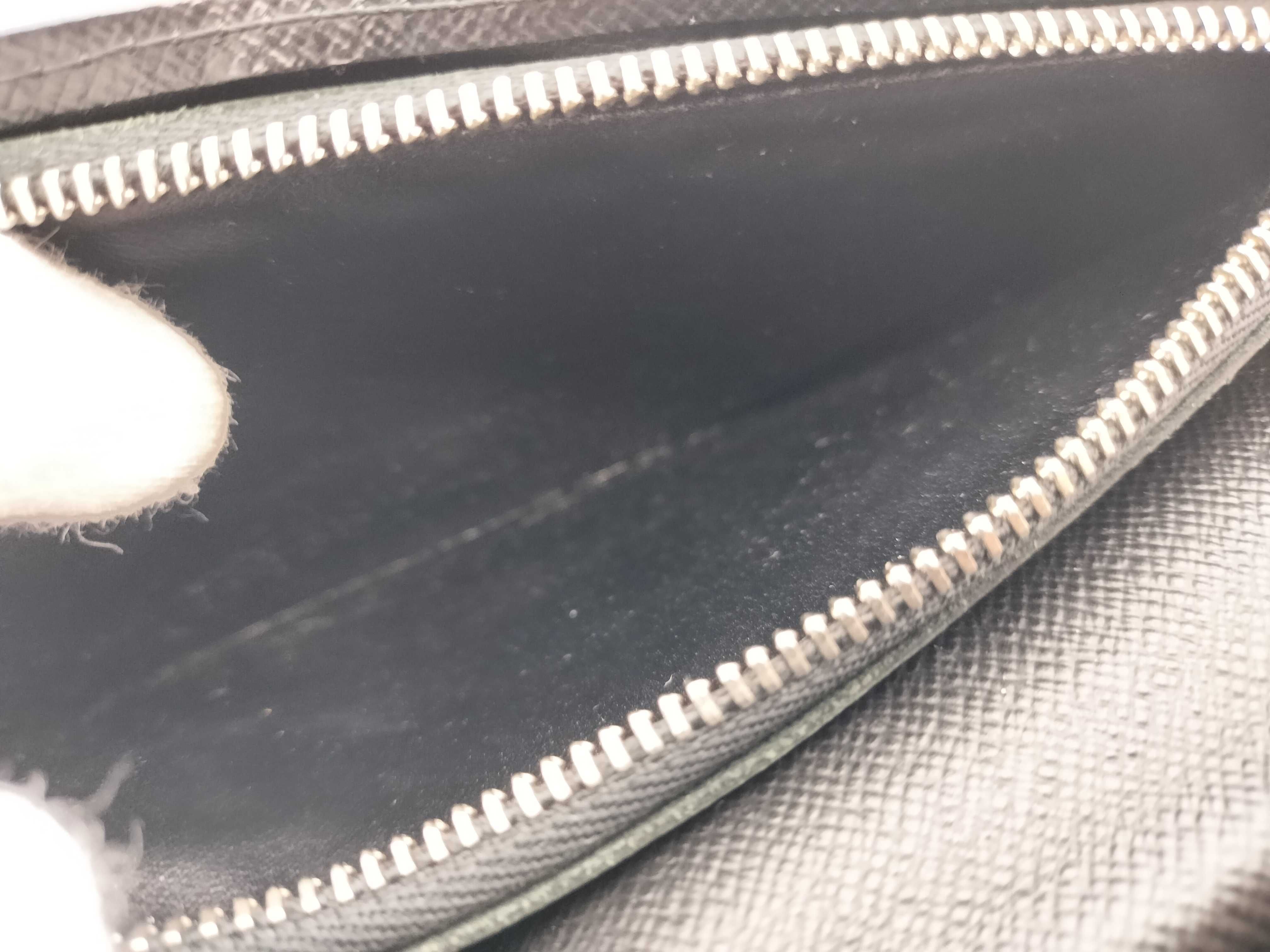 Damier Portefeuille Brazza Wallet — view 11