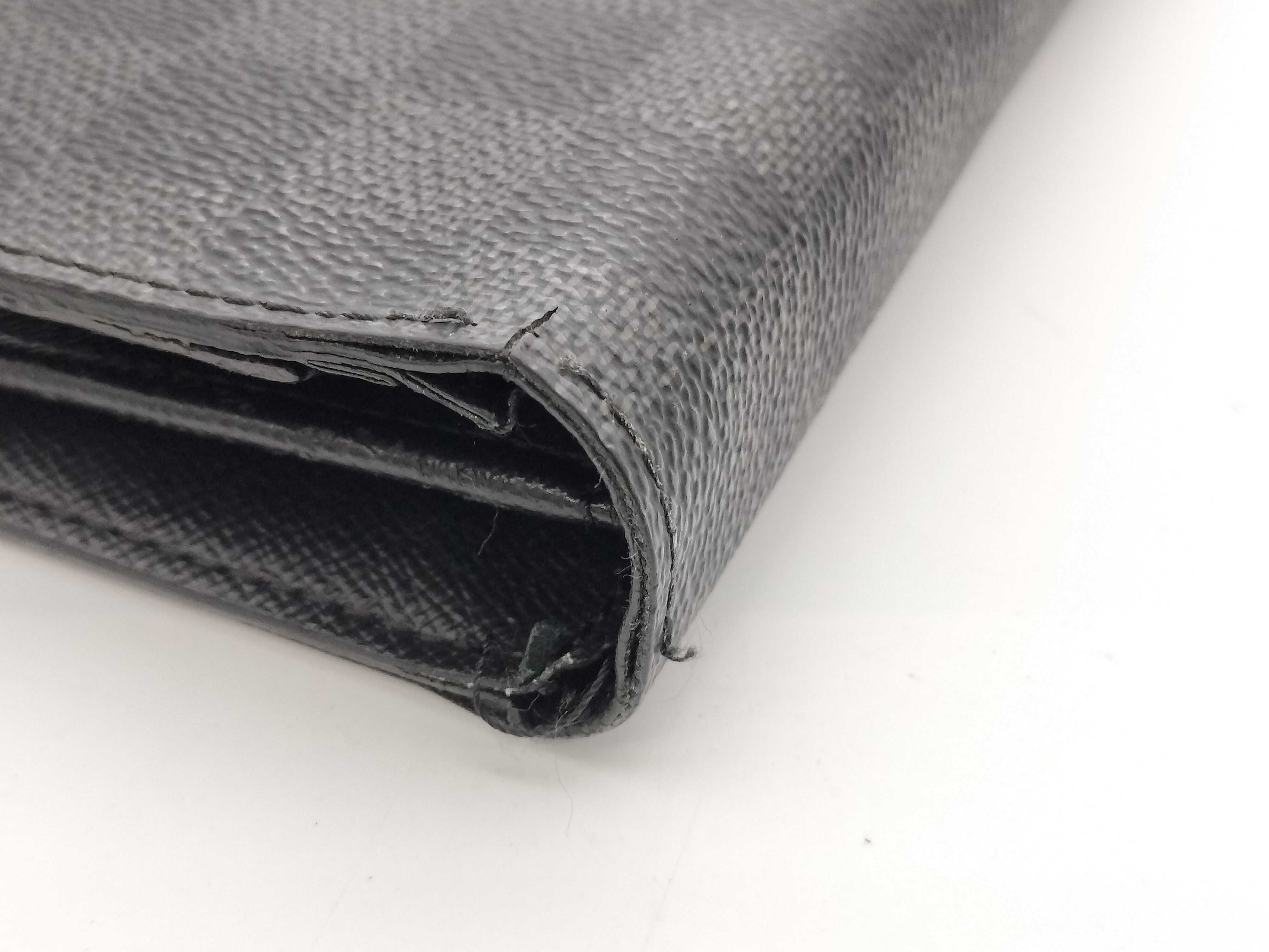 Damier Portefeuille Brazza Wallet — view 13