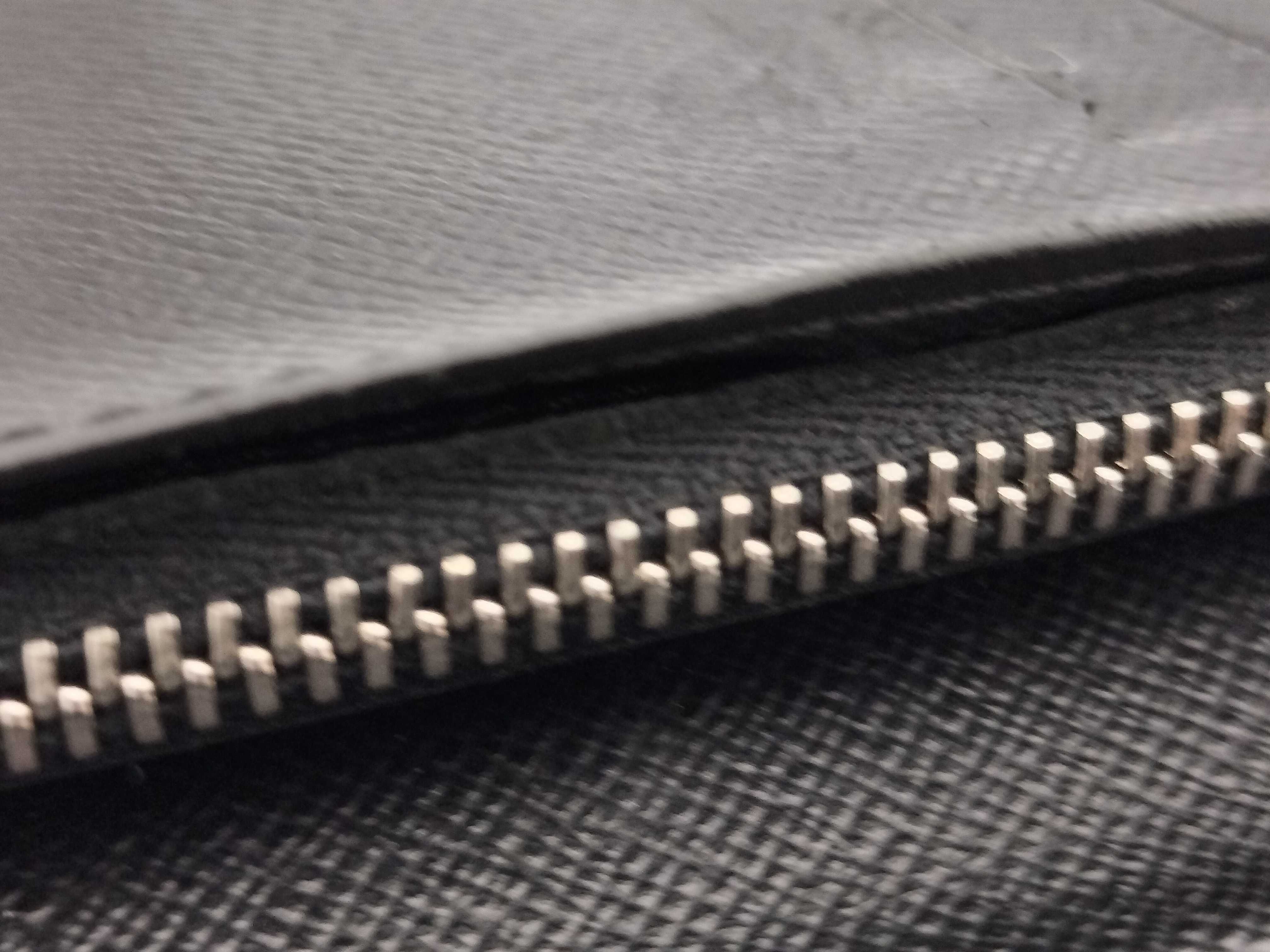 Damier Portefeuille Brazza Wallet — view 10