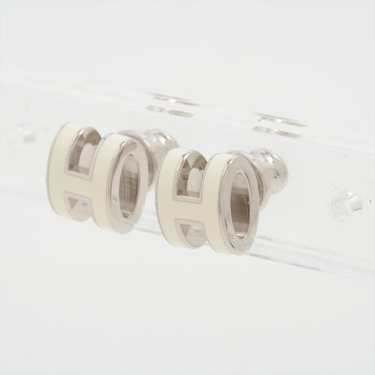 Mini Pop H ST0264 Earrings (Pair) GP Silver x White. Shows signs of wear including