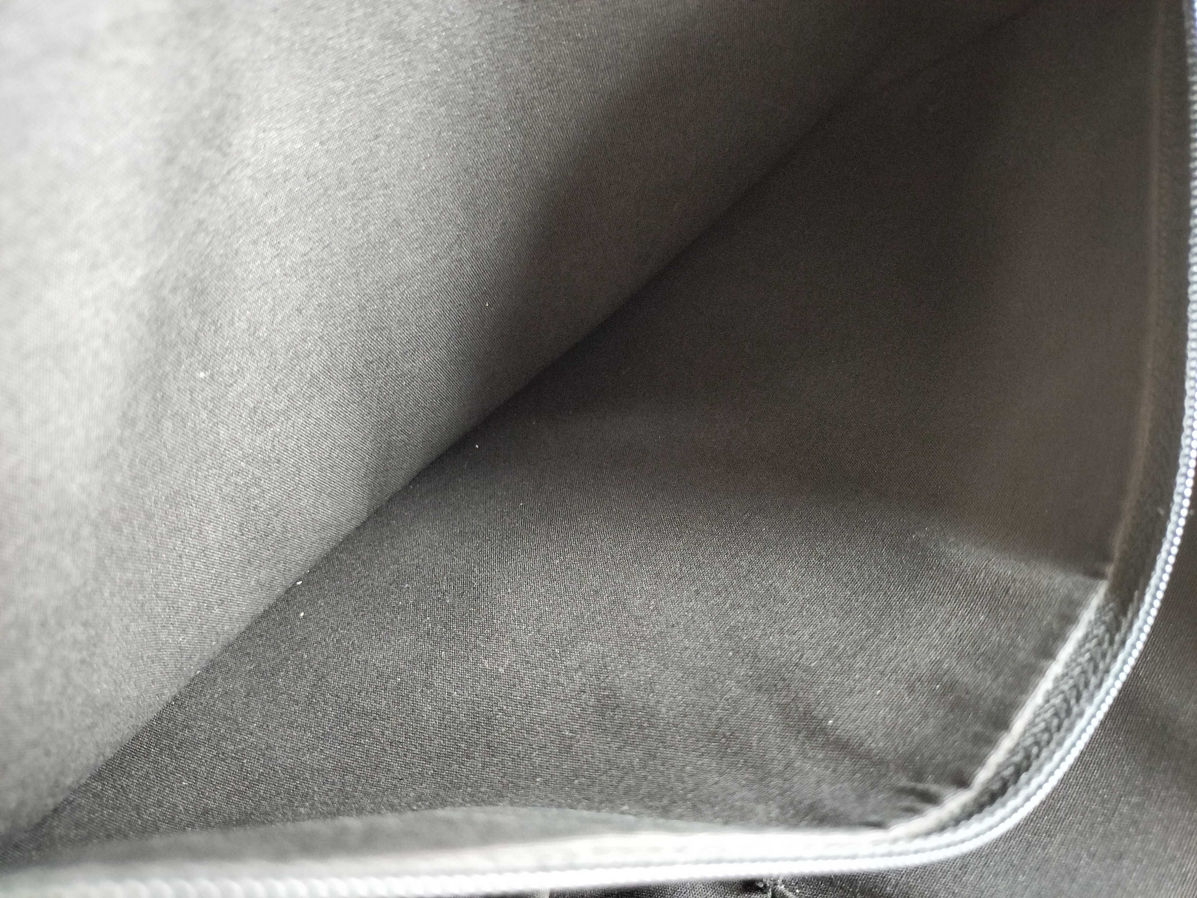 GG Shoulder Bag — view 12