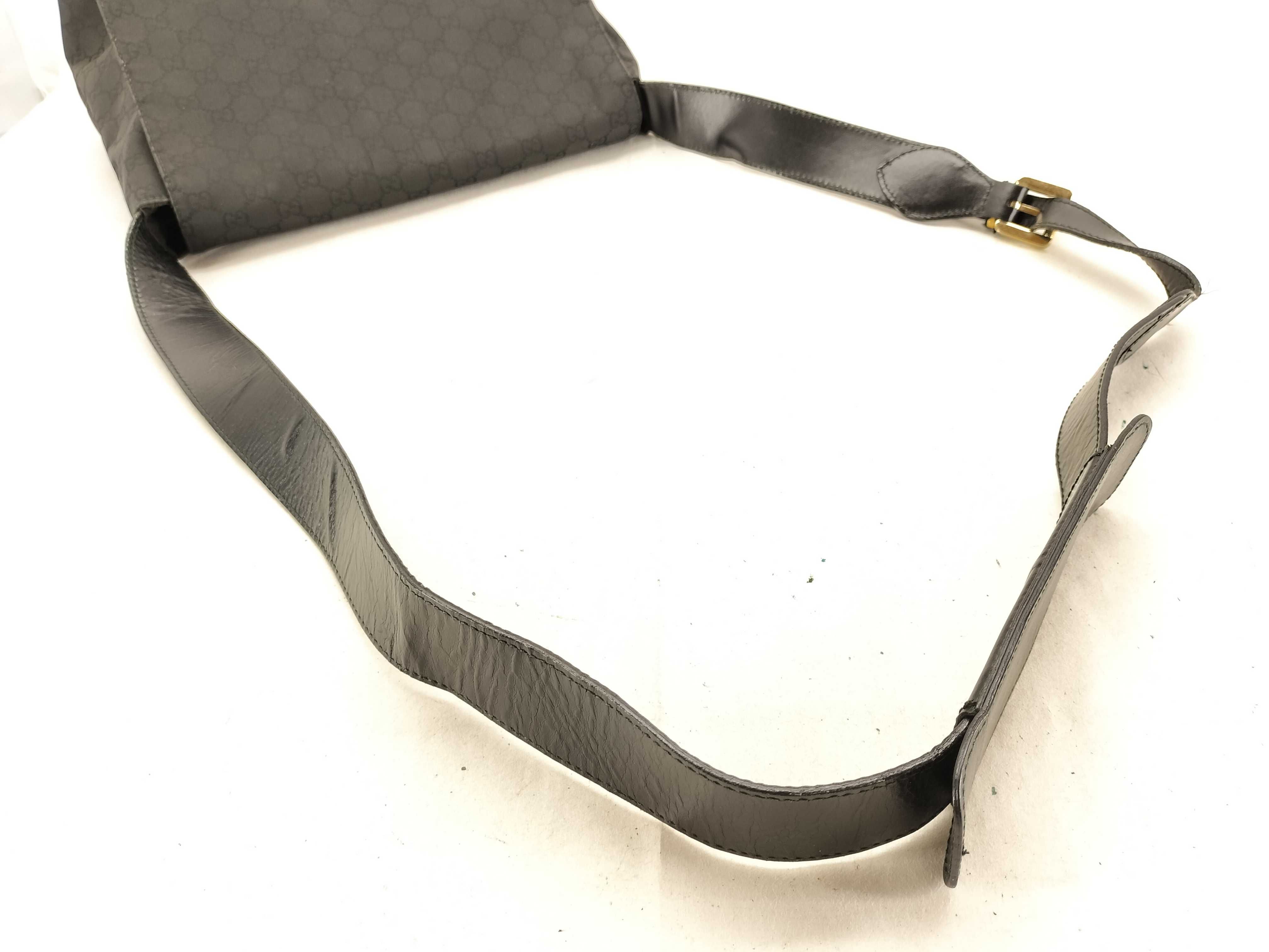 GG Shoulder Bag — view 3