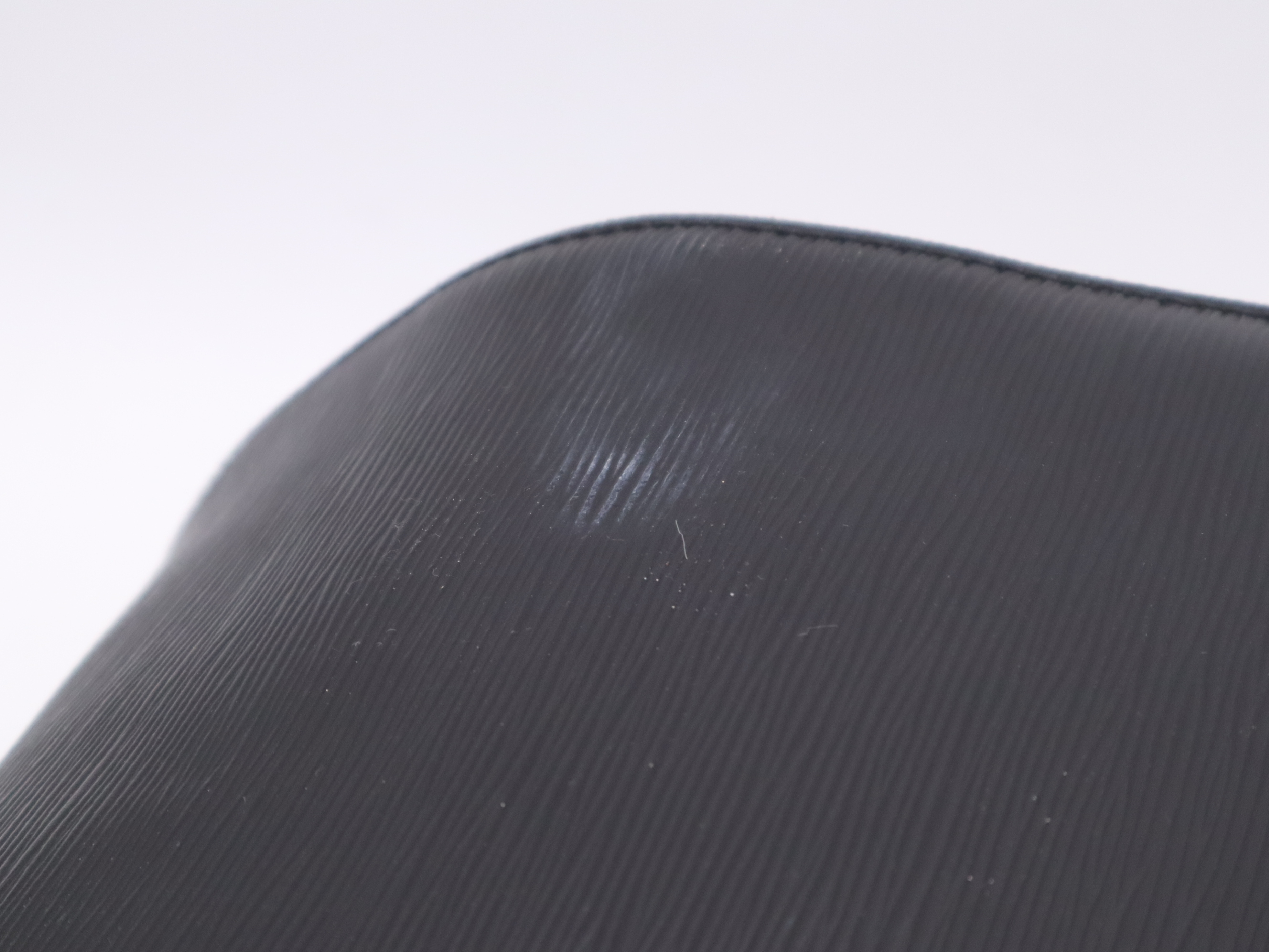 M42962 Epi Keepall 50 Noir Boston Bag — view 10