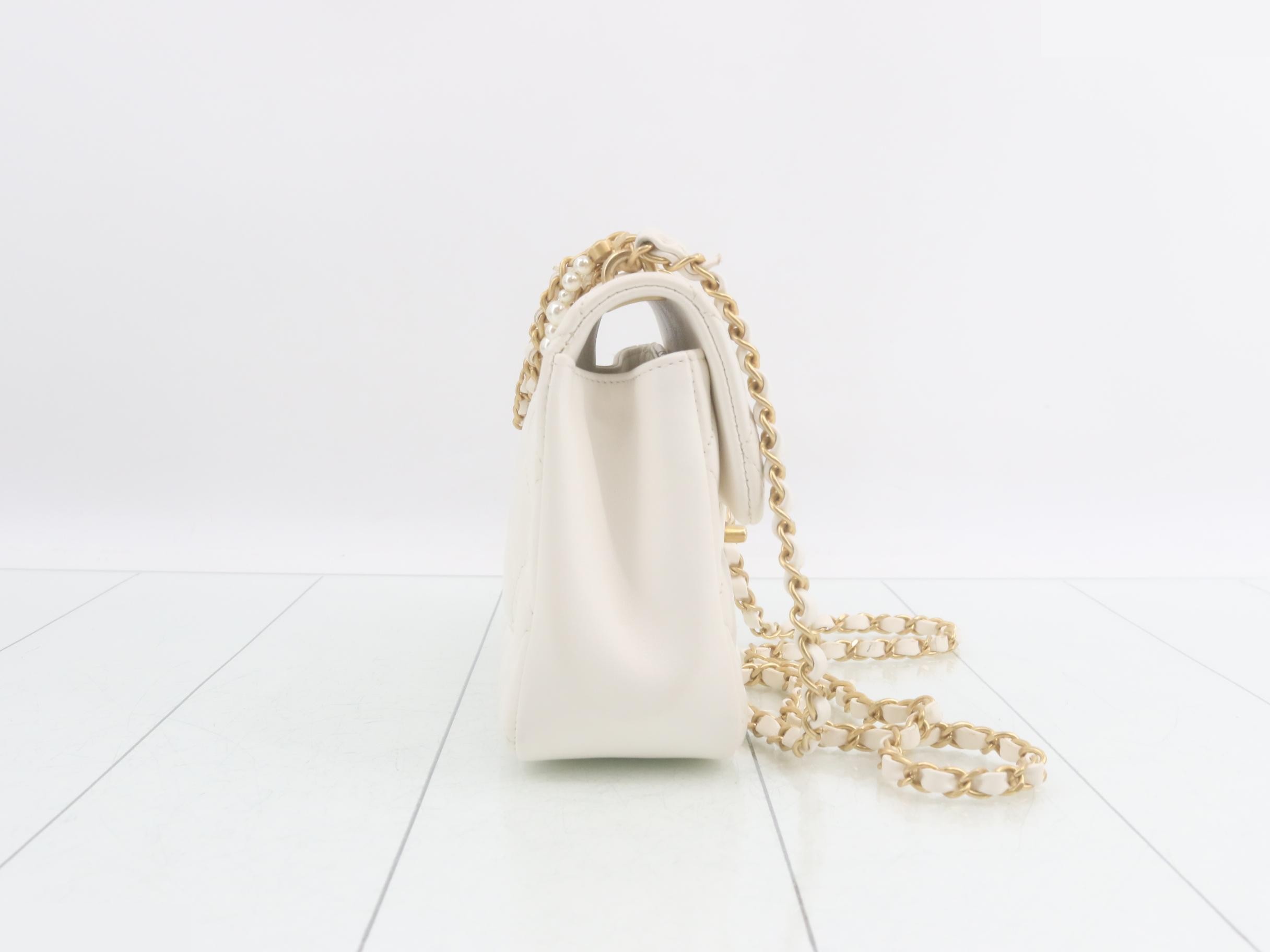 Matelassé Chain Shoulder Bag — view 4