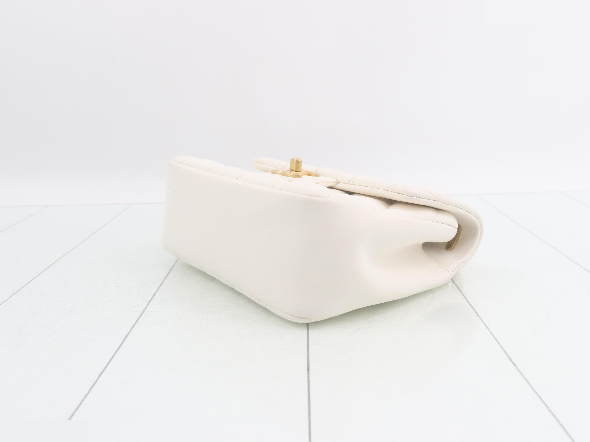 Matelassé Chain Shoulder Bag — view 6
