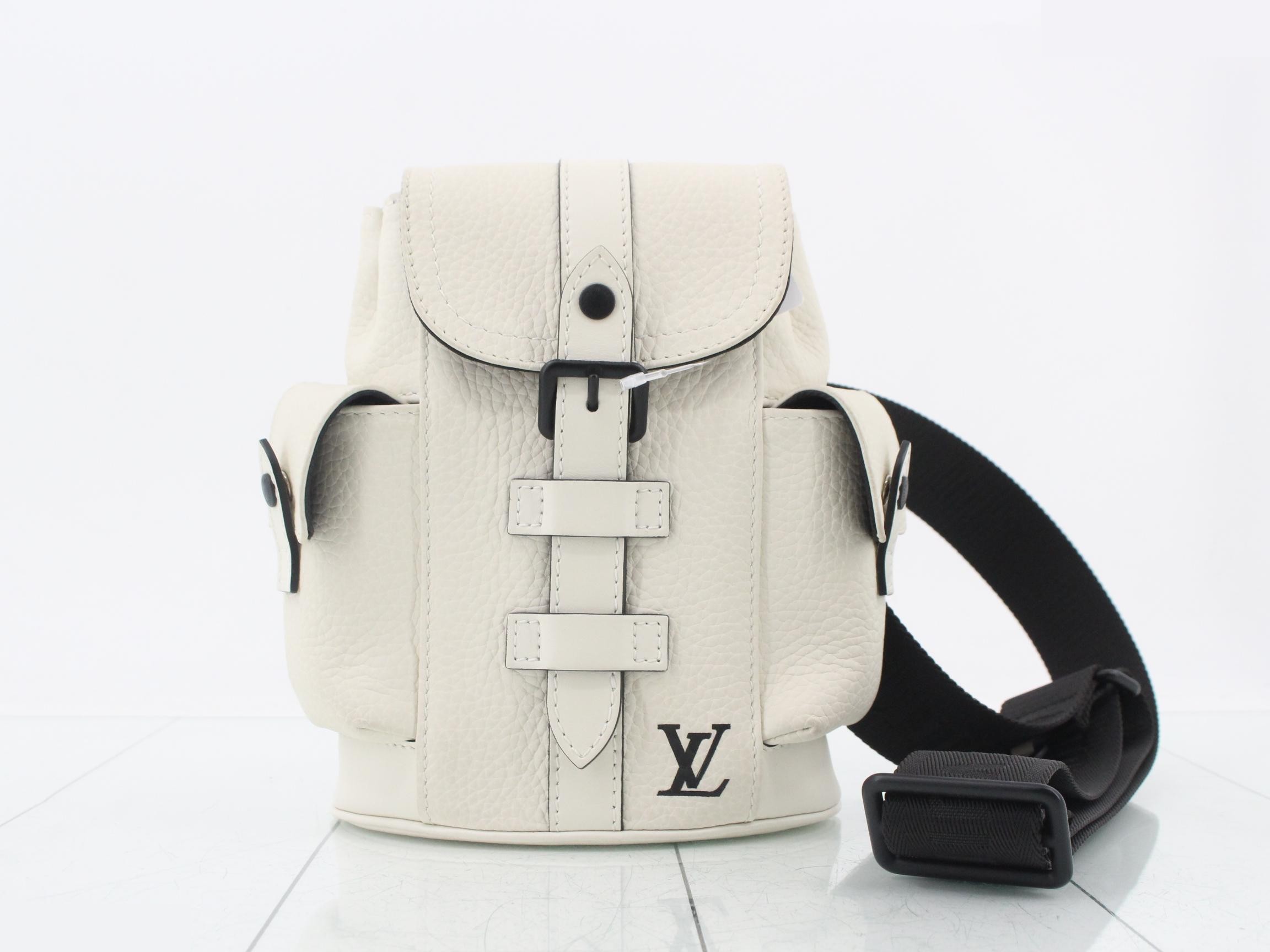 M58493 Christopher XS