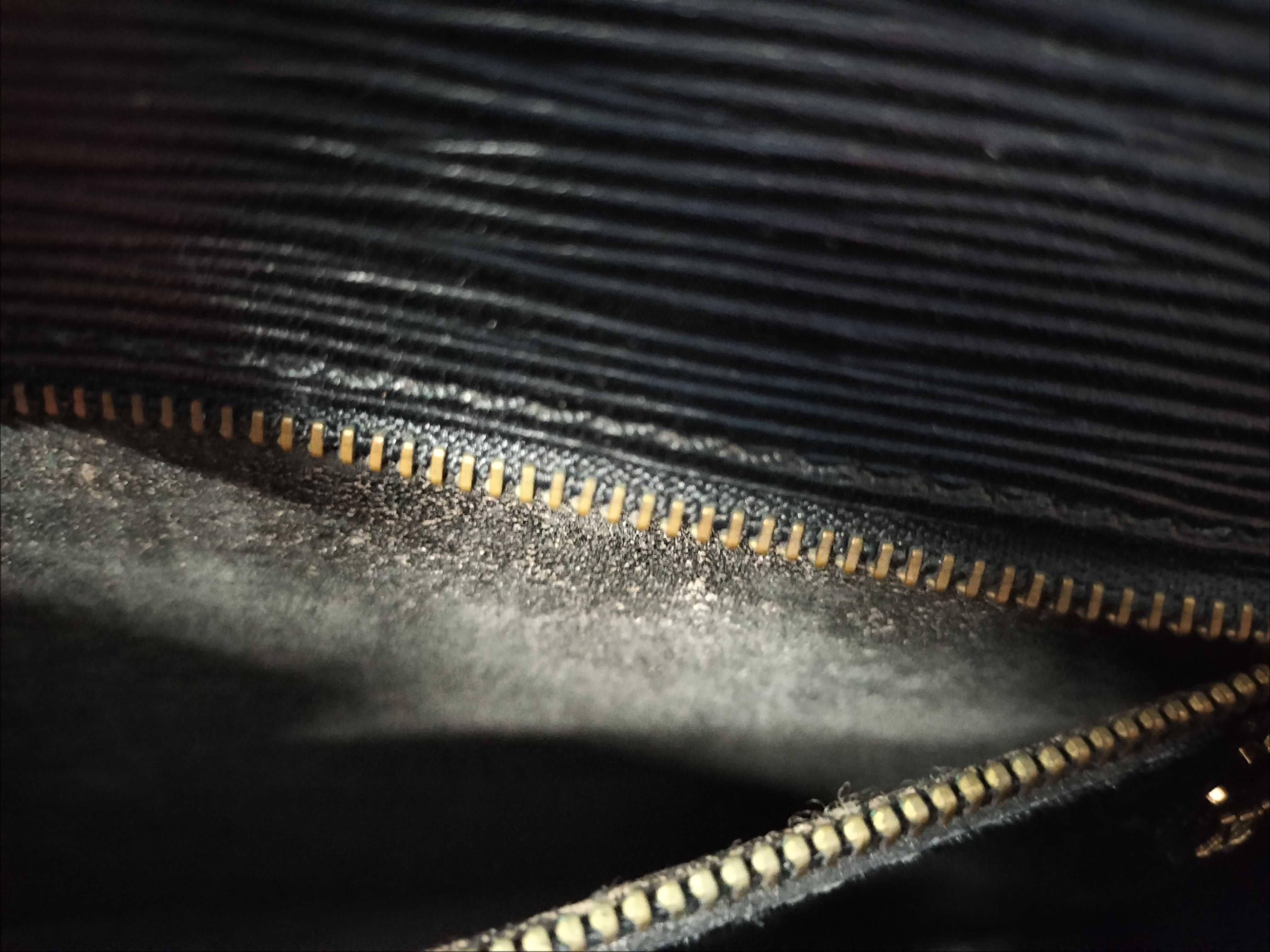 Epi Saint Cloud GM Shoulder Bag — view 12