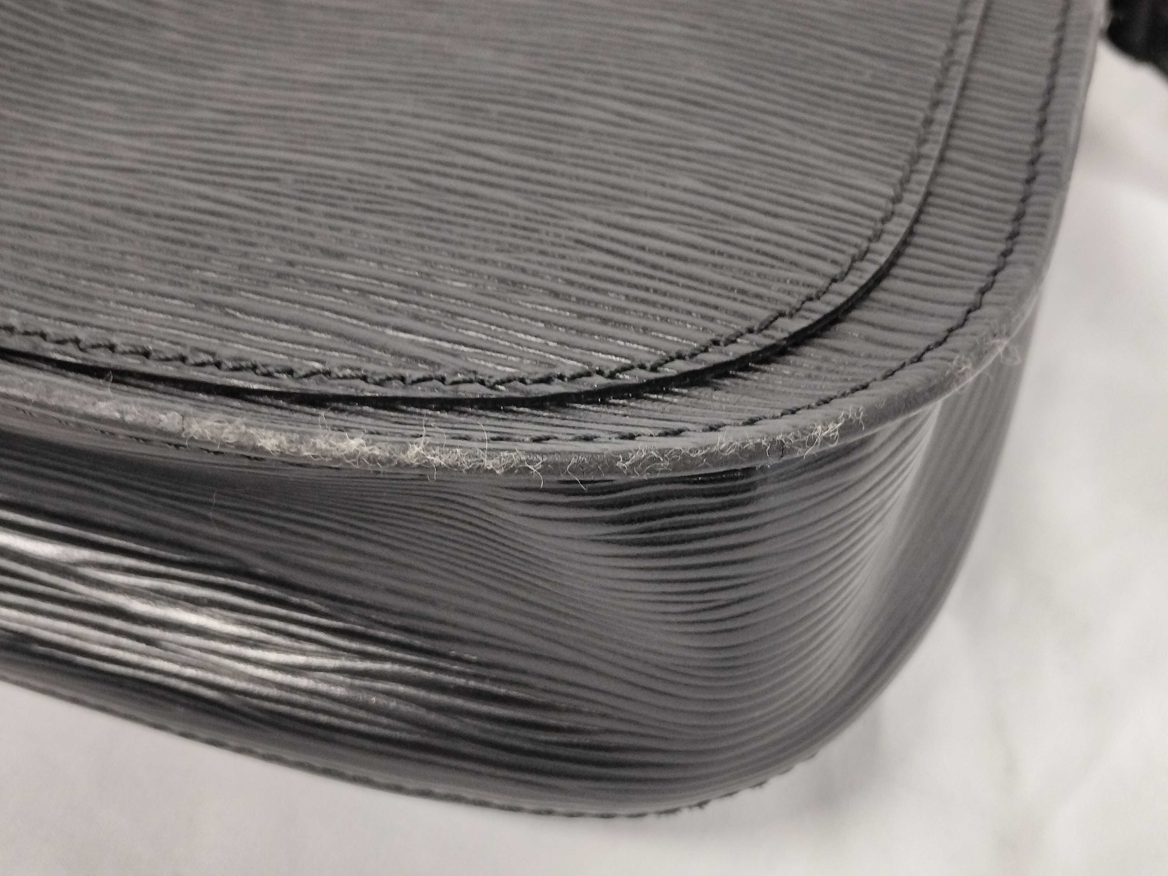 Epi Saint Cloud GM Shoulder Bag — view 3