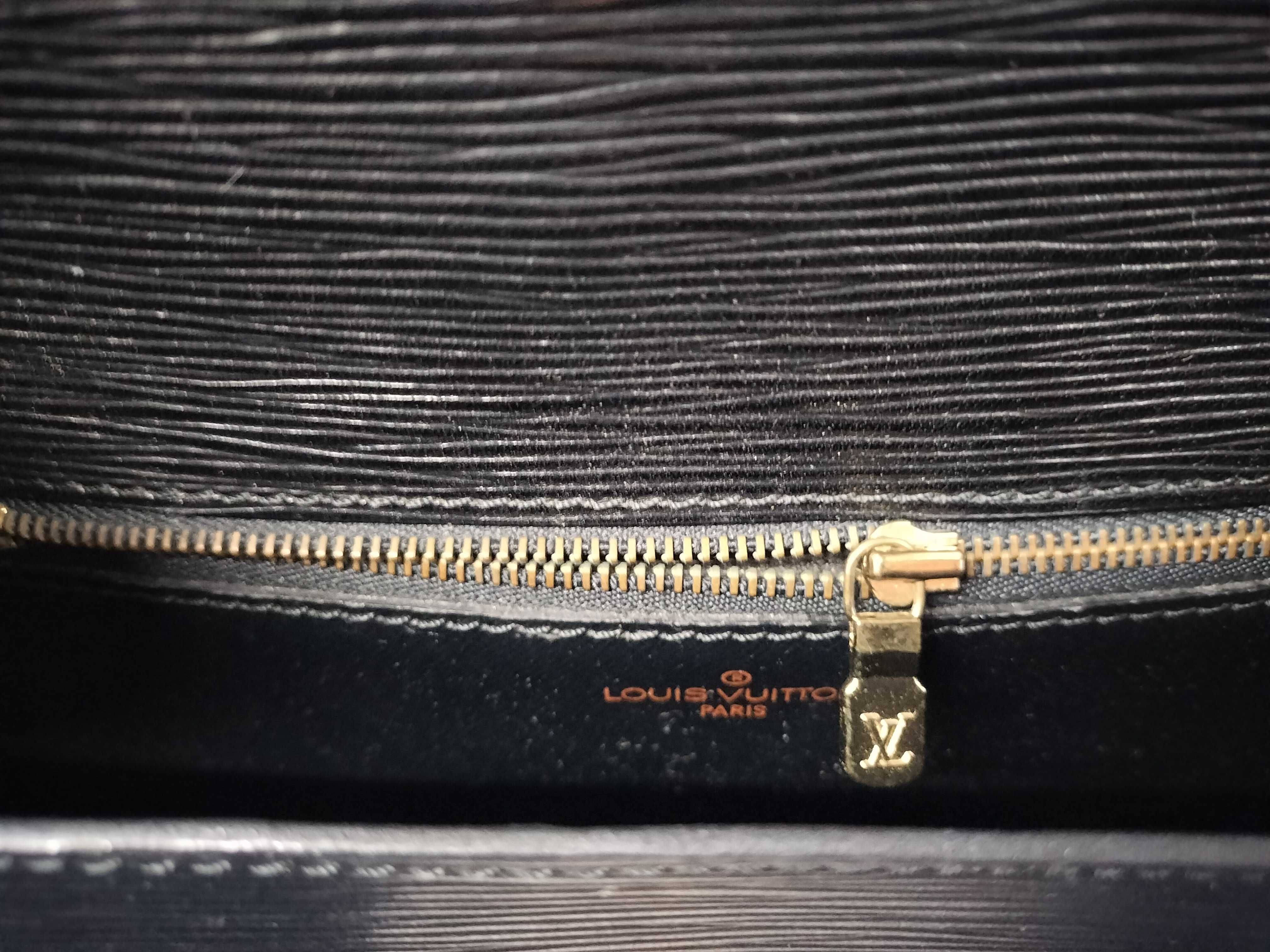 Epi Saint Cloud GM Shoulder Bag — view 10