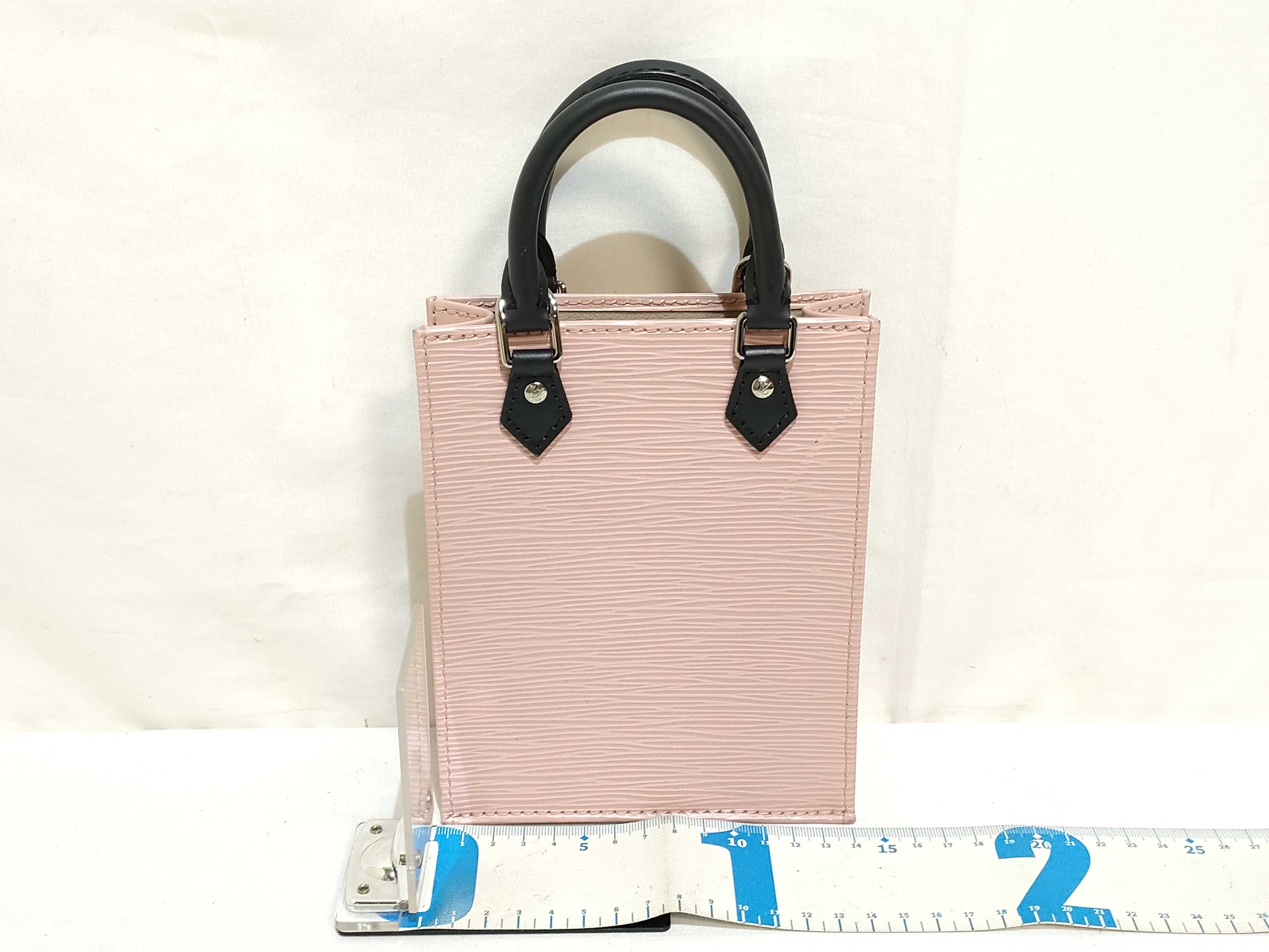 Epi Louis Vuitton Tote Bag — view 2