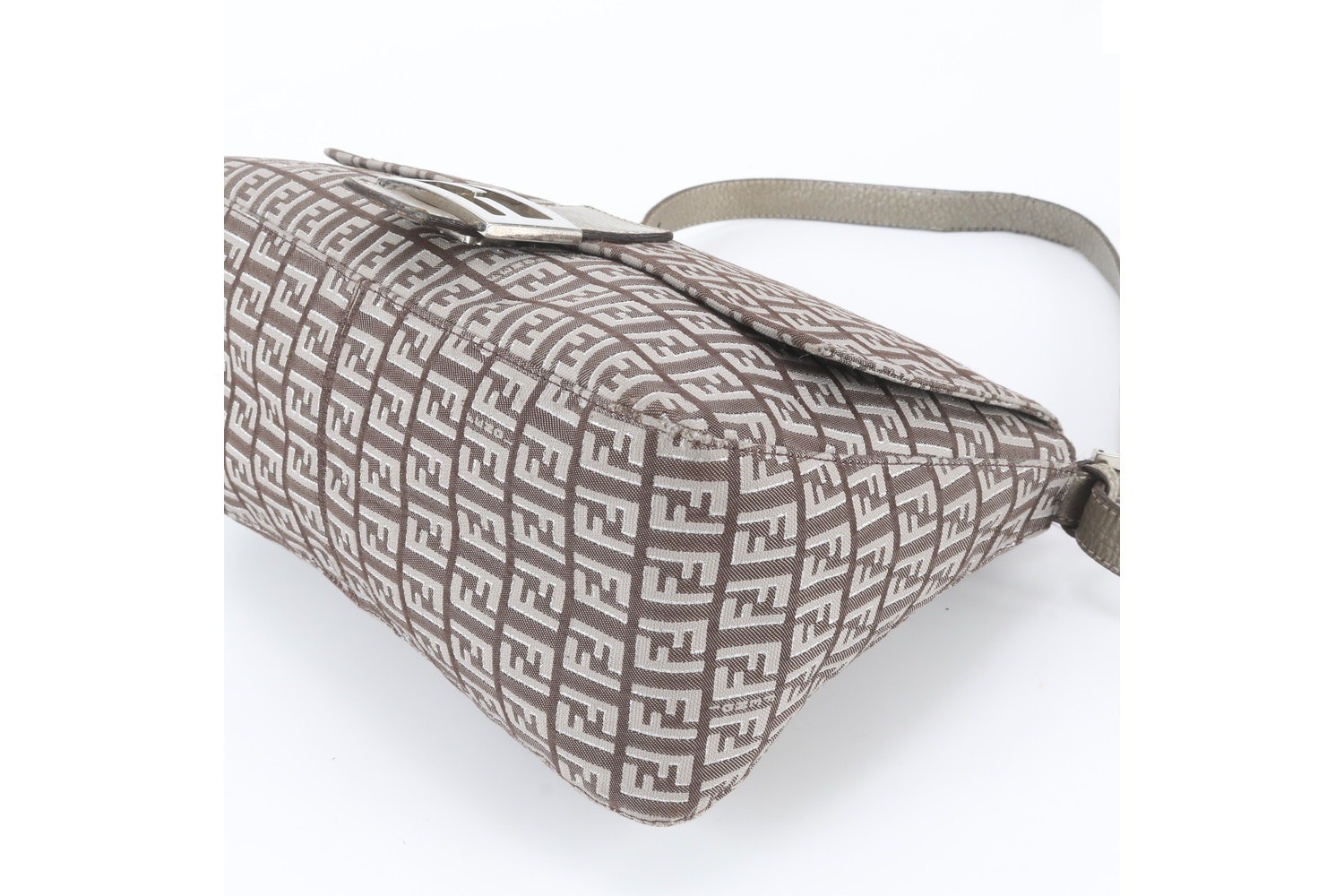 Zucchino Mamma Baguette Leather Shoulder Bag — view 4