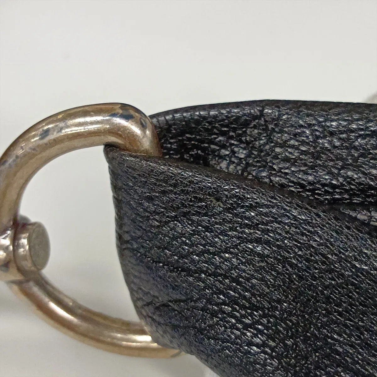 Saint-Tropez Leather Shoulder Bag, Black — view 13