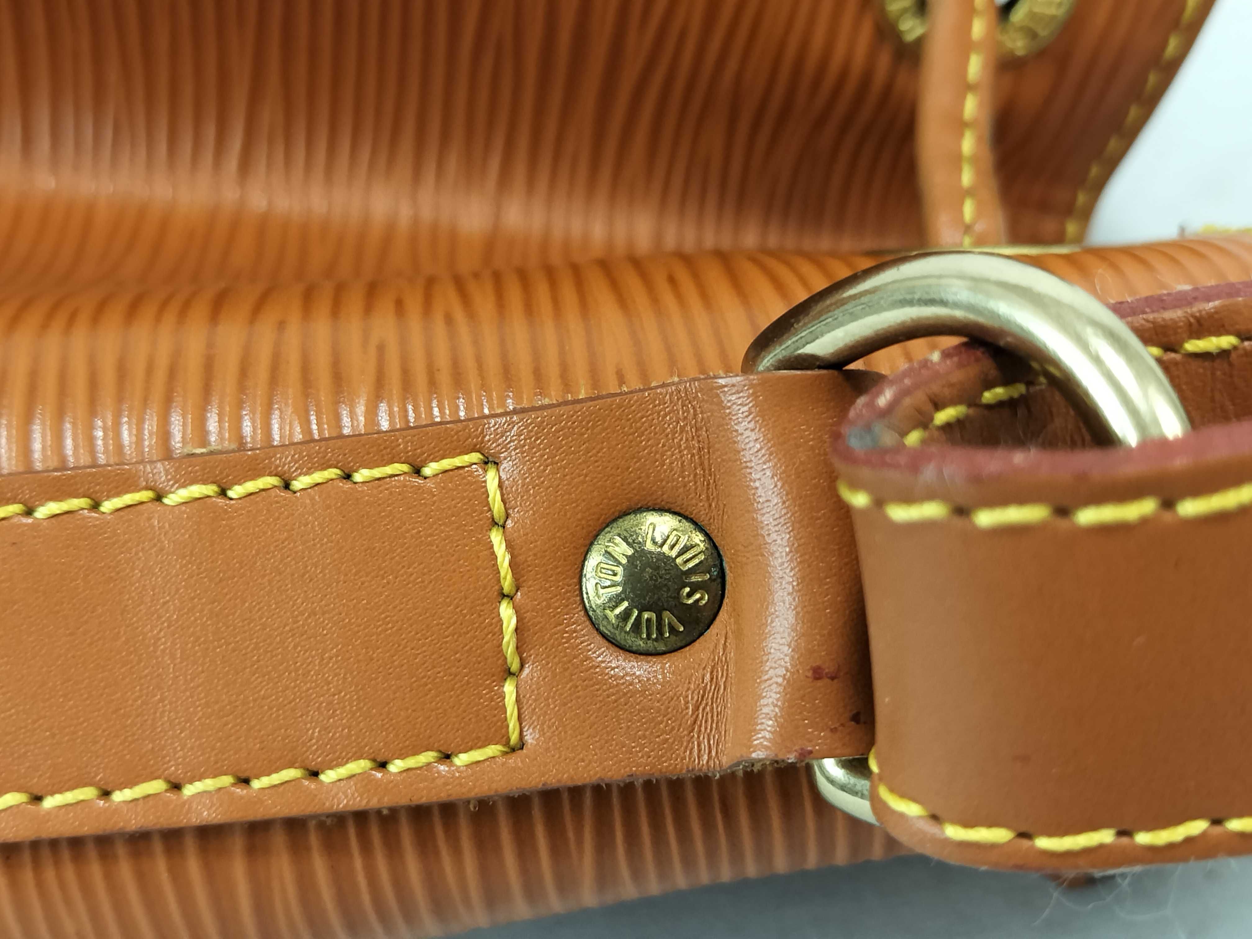 Epi Leather Petit Noé AR1924 Shoulder Bag — view 11