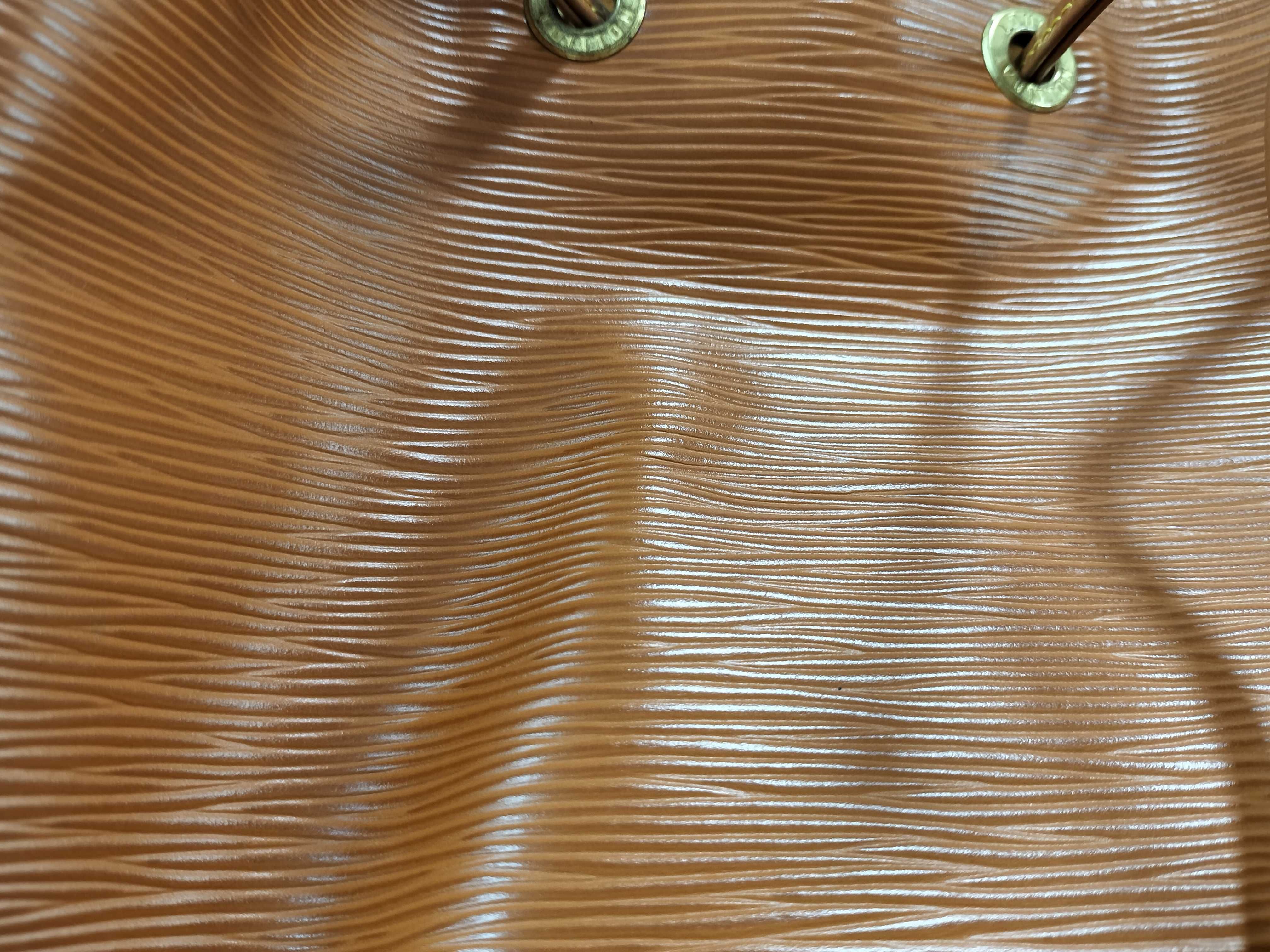 Epi Leather Petit Noé AR1924 Shoulder Bag — view 13