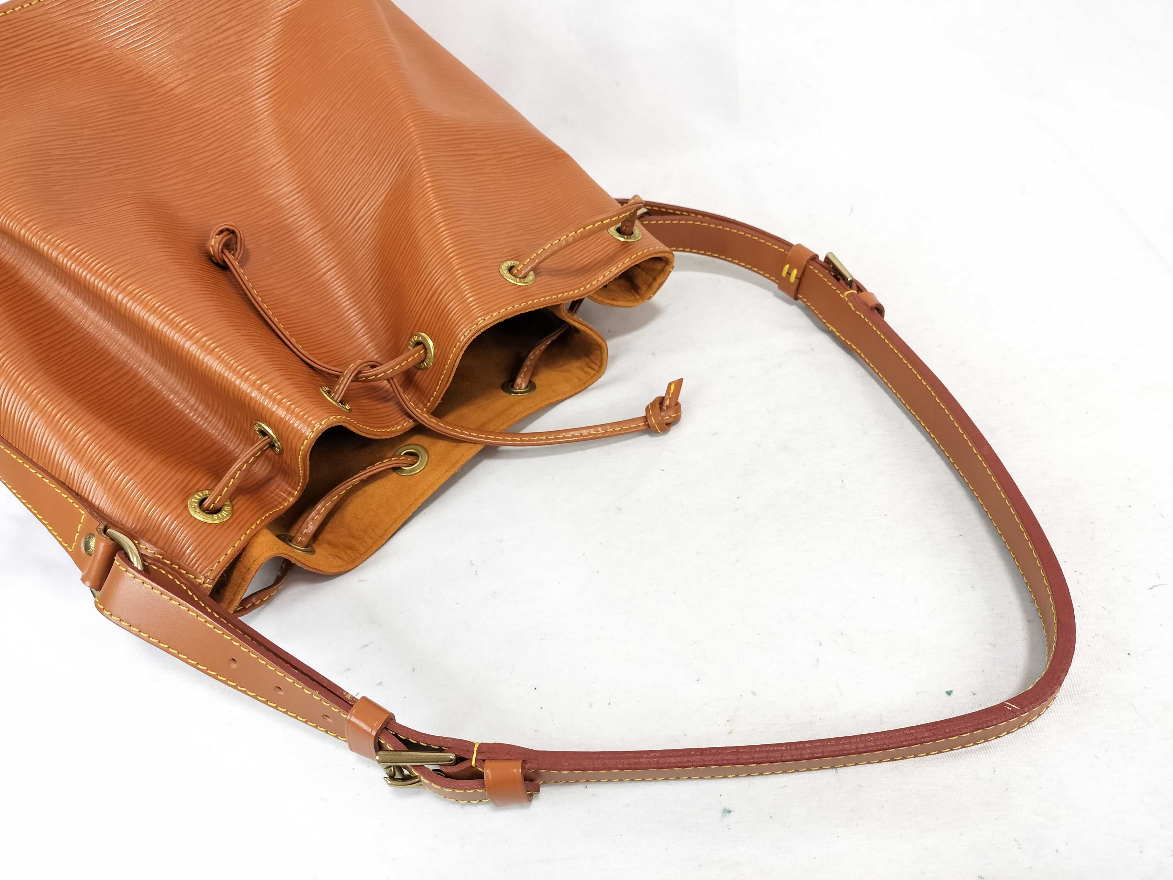 Epi Leather Petit Noé AR1924 Shoulder Bag — view 3