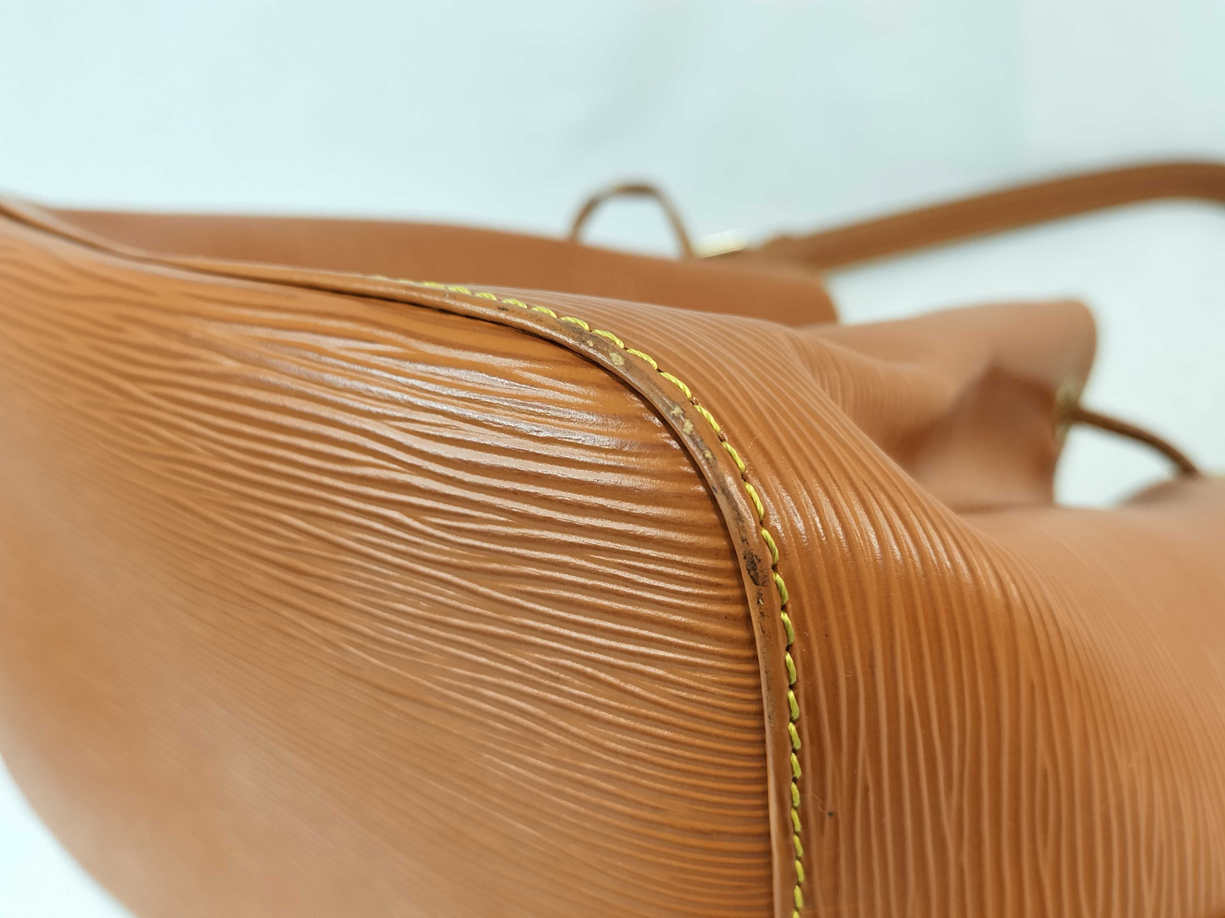 Epi Leather Petit Noé AR1924 Shoulder Bag — view 6